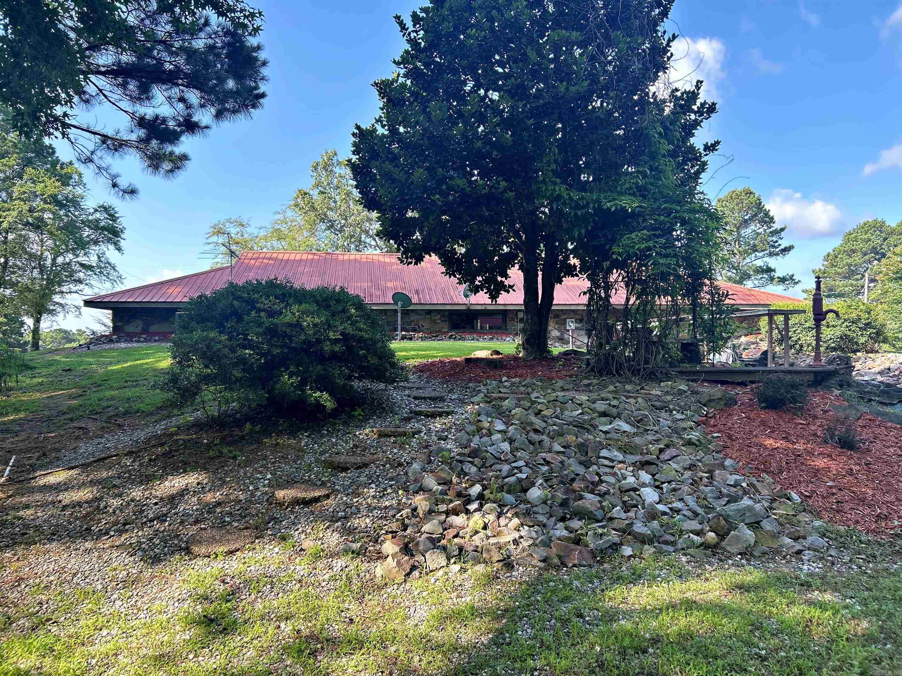 3432 Edgewood Drive
