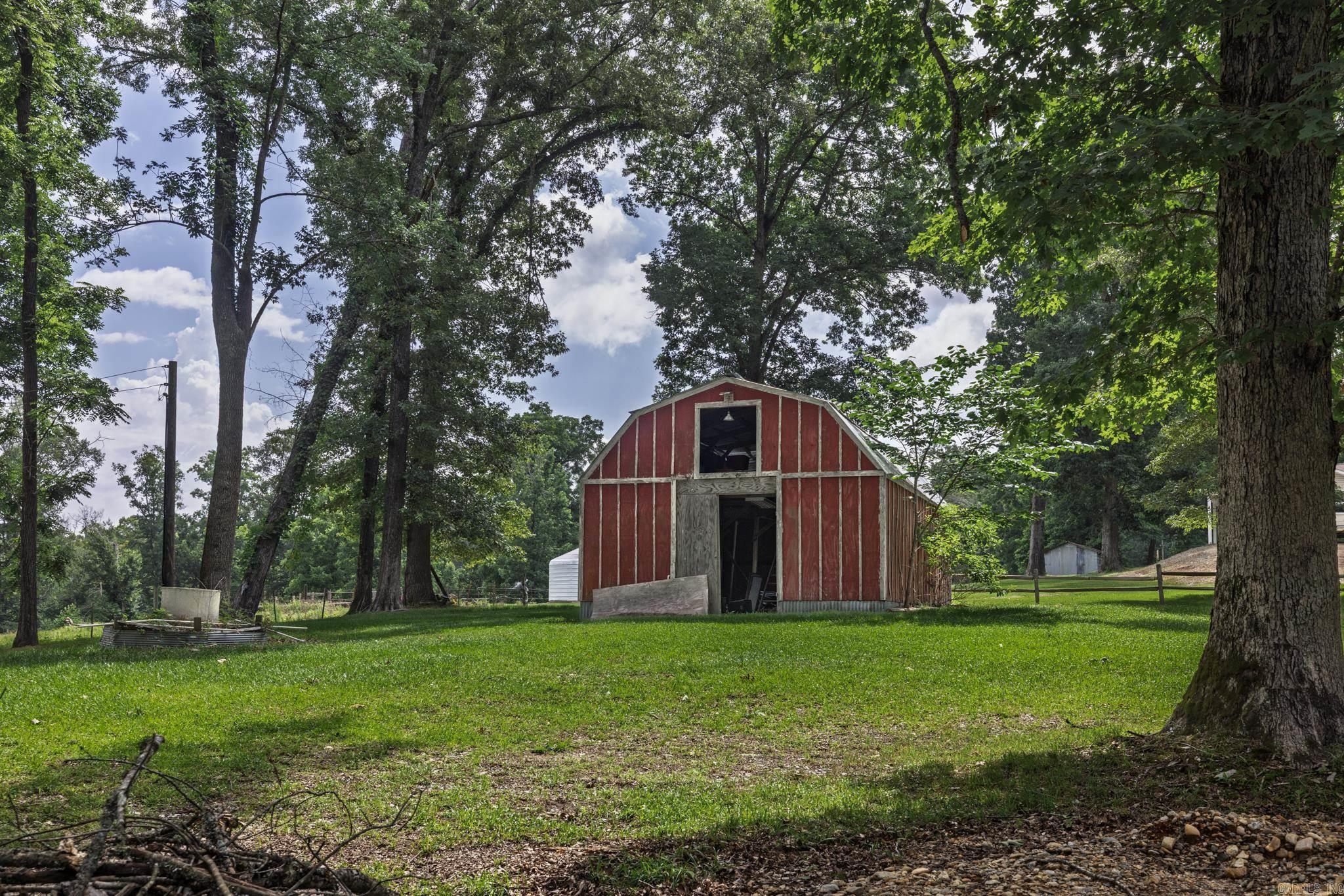 1072 Center Point Road