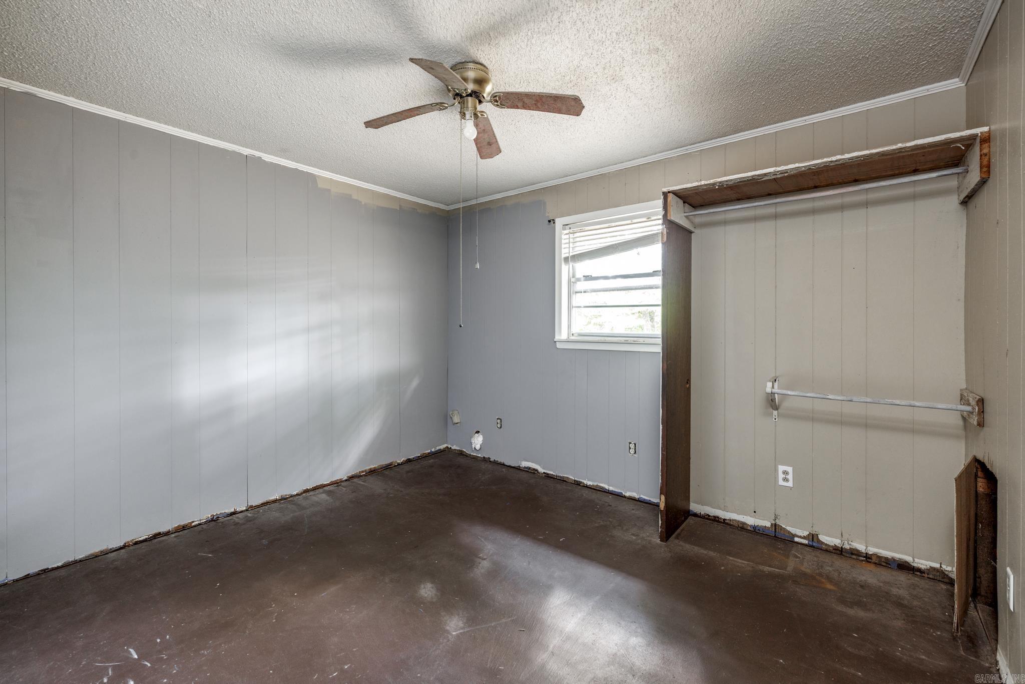1072 Center Point Road