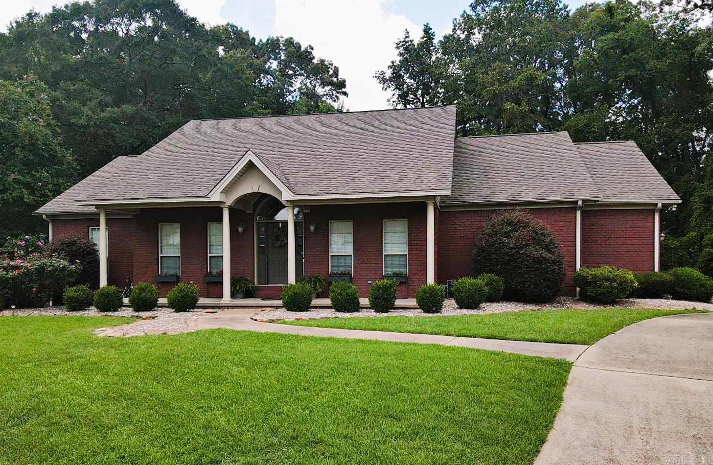 3 Timber Ridge Circle