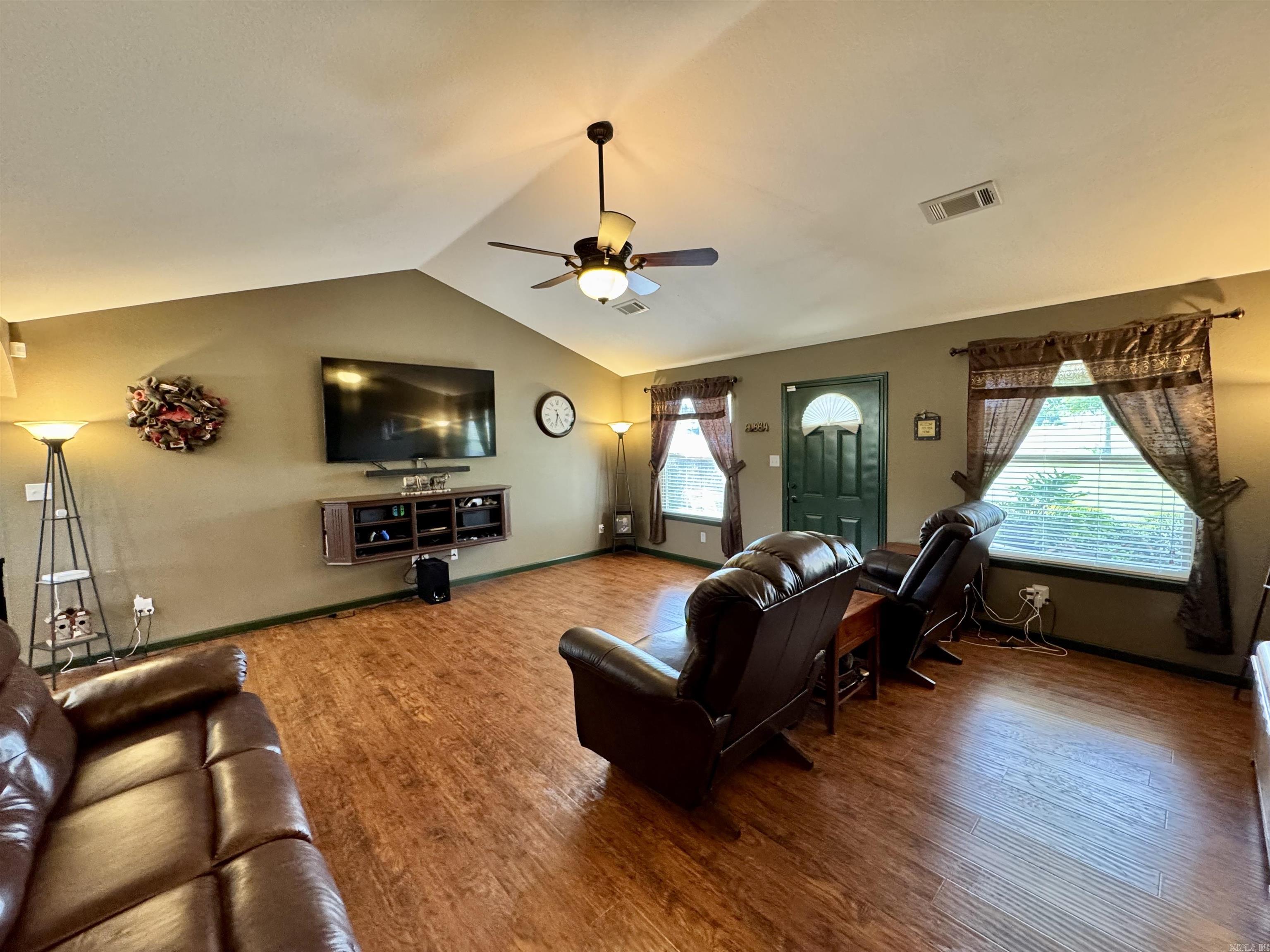 231 Pin Oak Drive