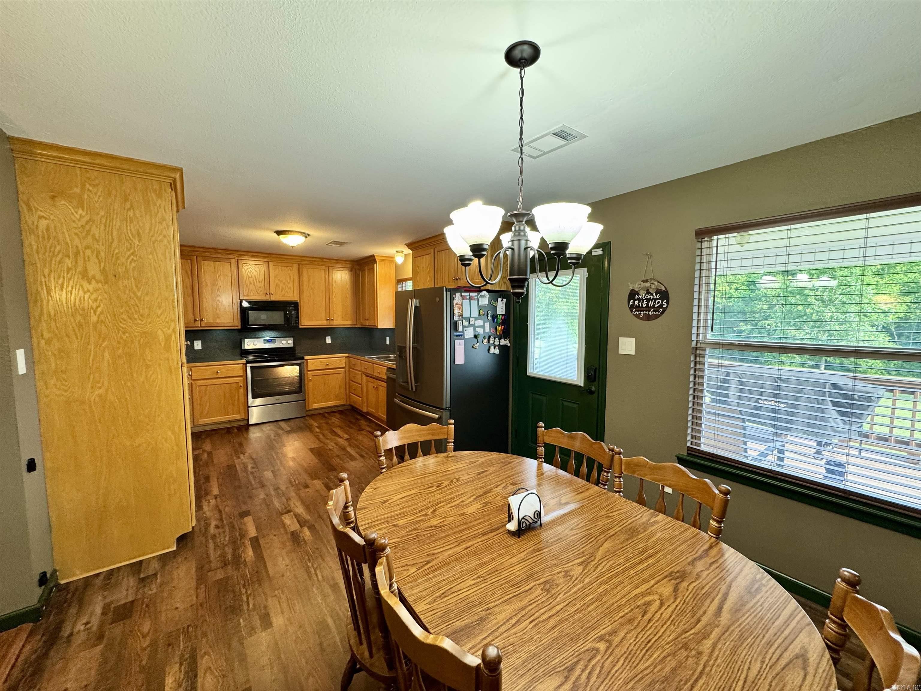 231 Pin Oak Drive