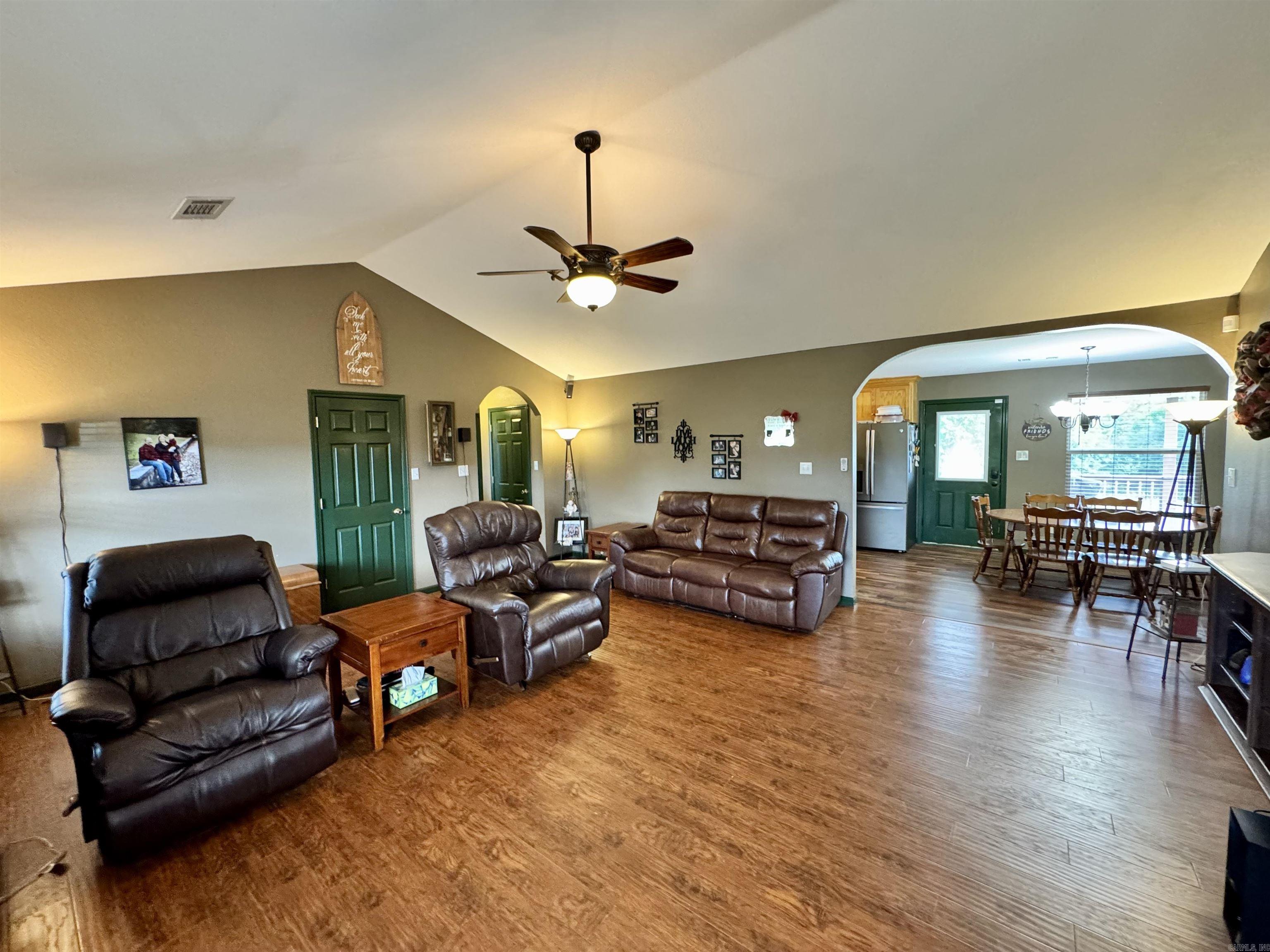 231 Pin Oak Drive