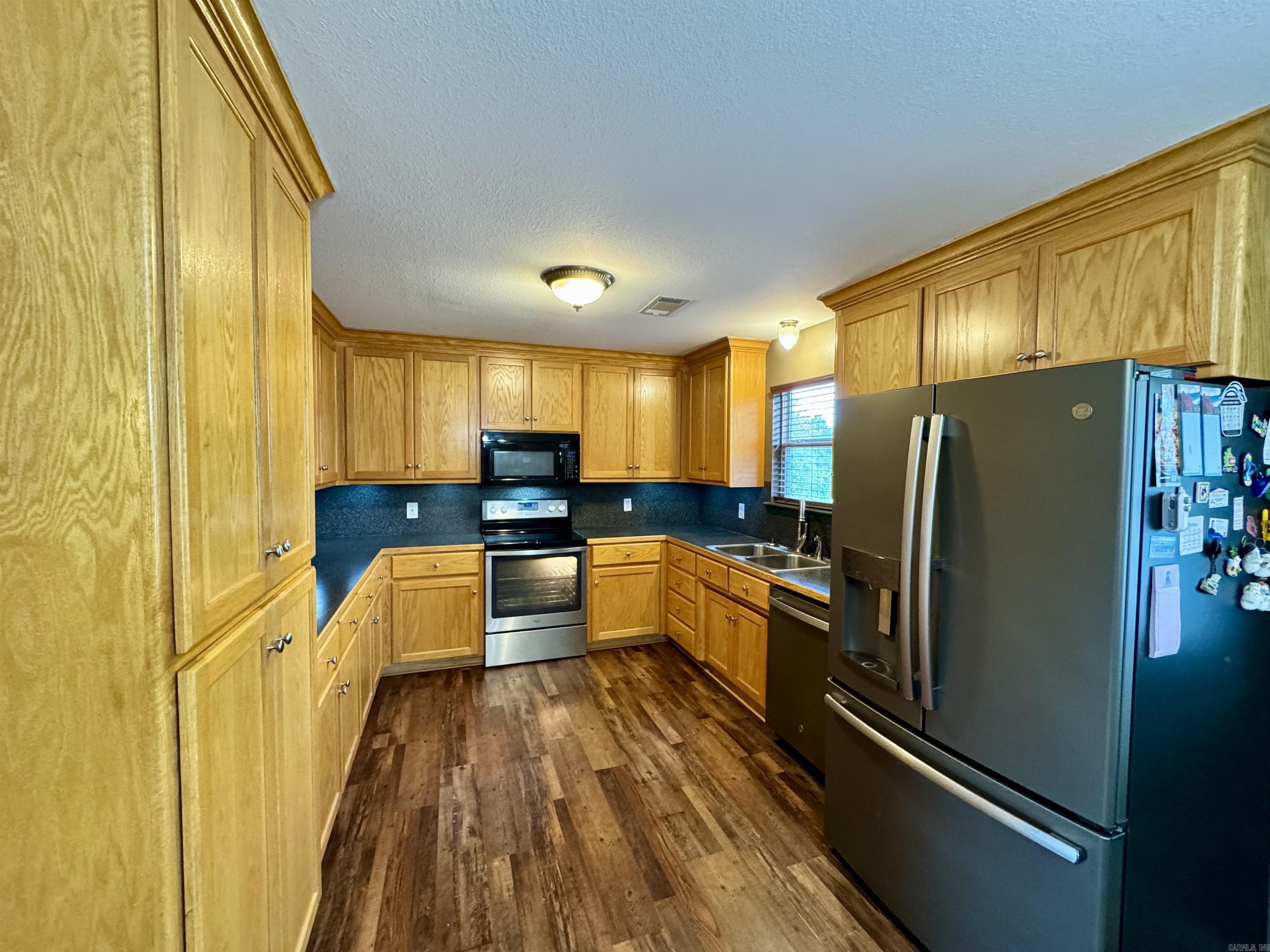 231 Pin Oak Drive