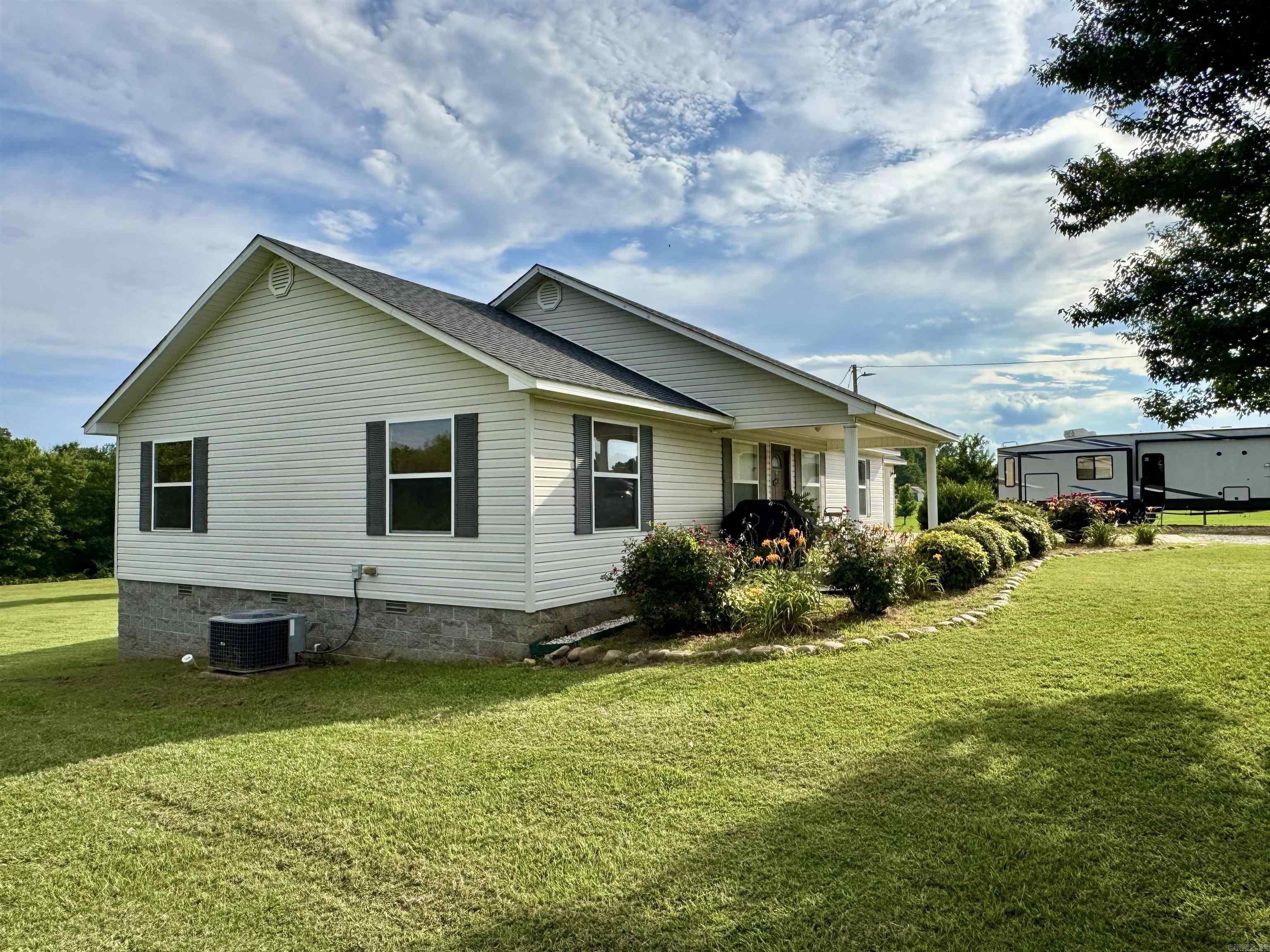 231 Pin Oak Drive