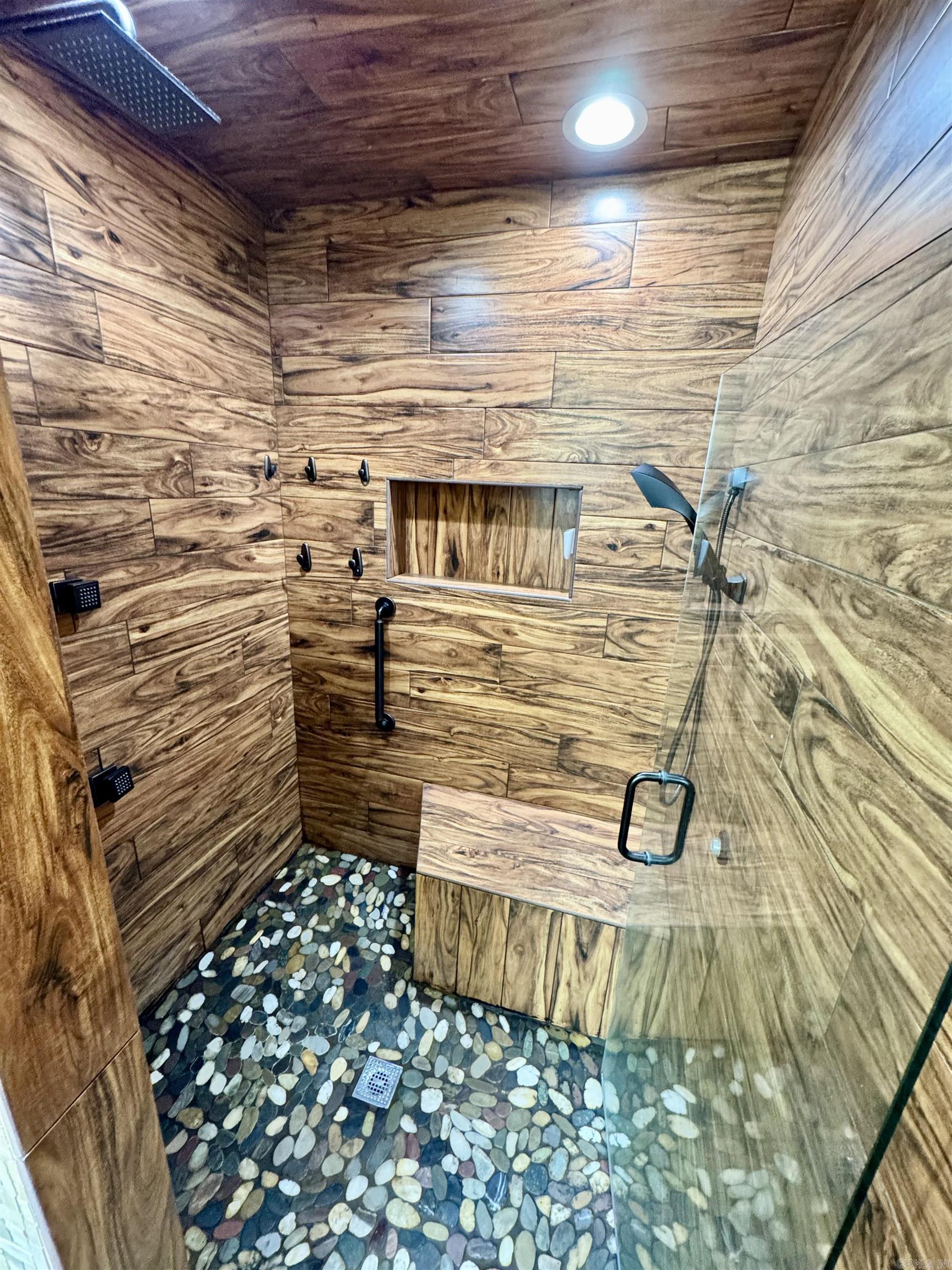 231 Pin Oak Drive