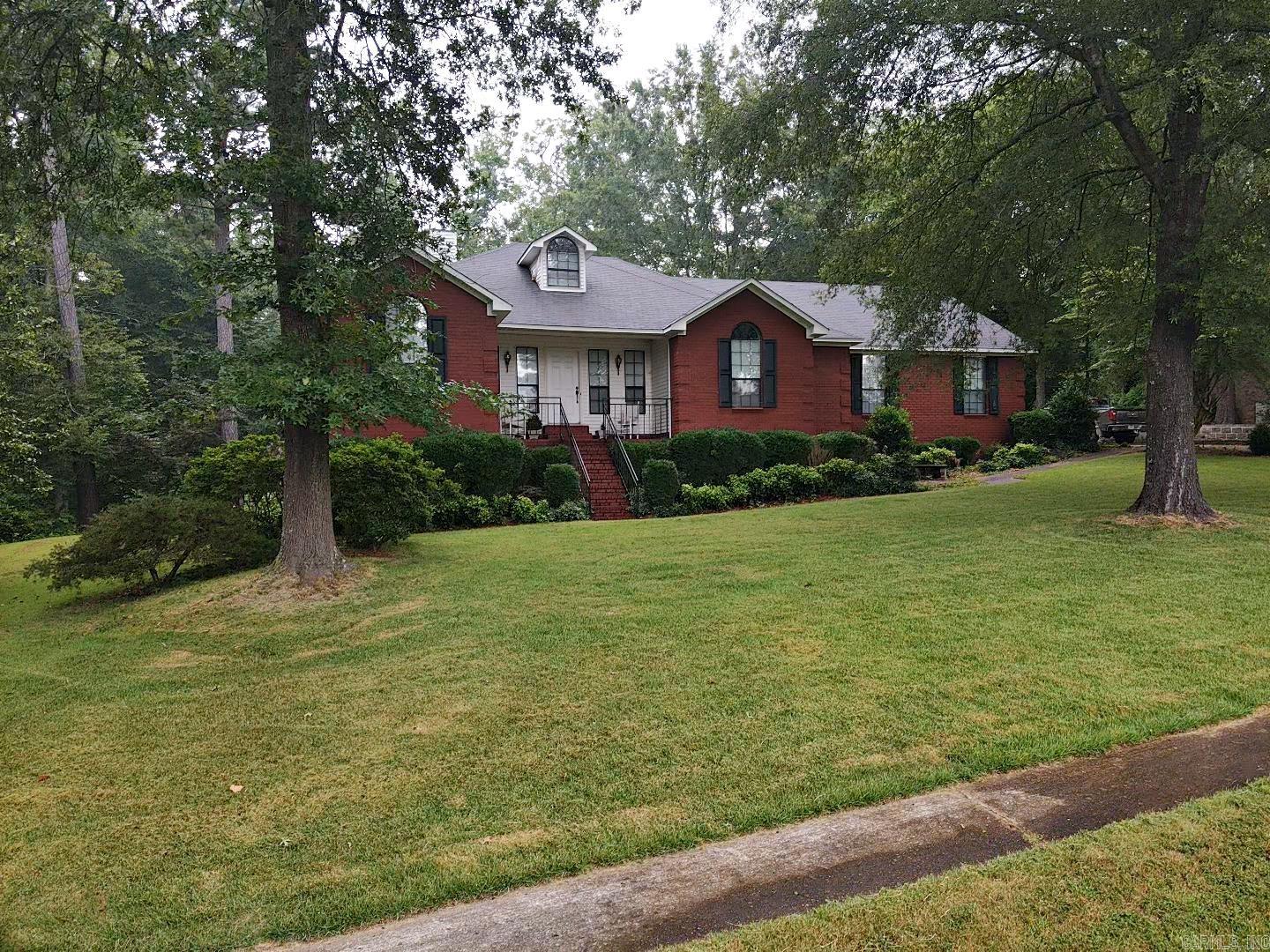 108 Magnolia Drive