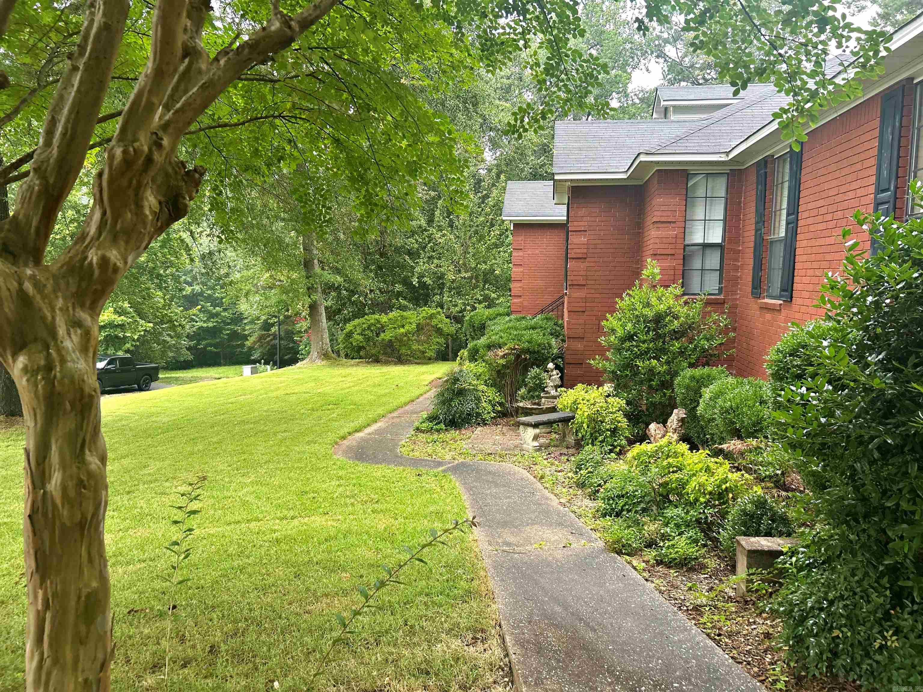 108 Magnolia Drive