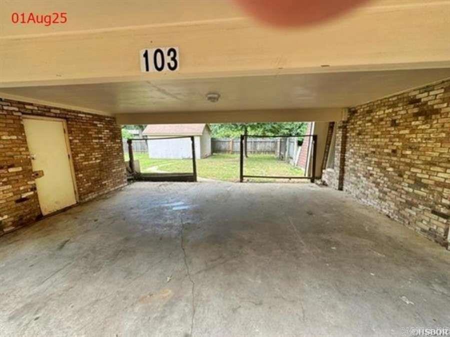 103 Stonegate Court