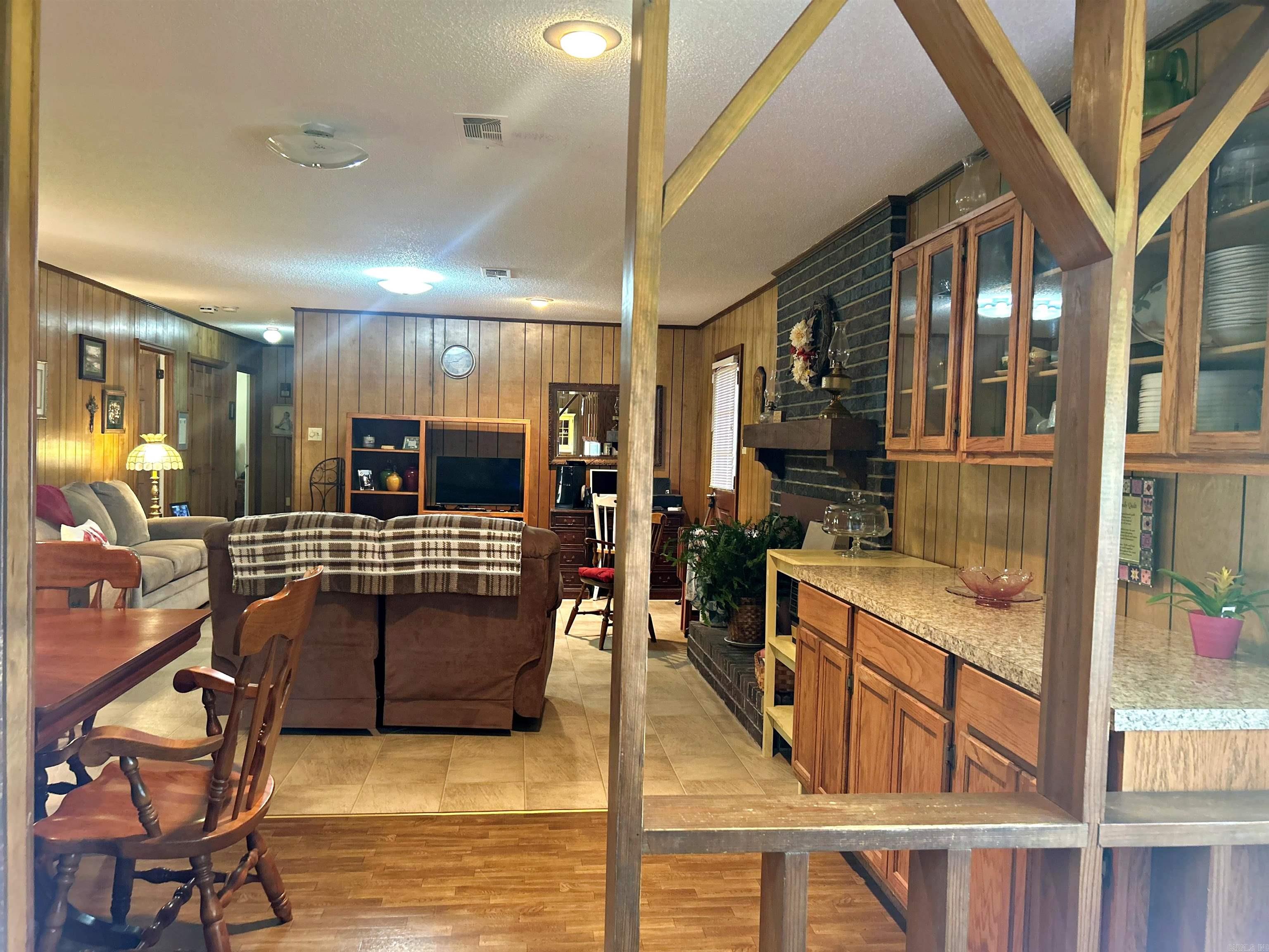 2709 Lynwood Drive