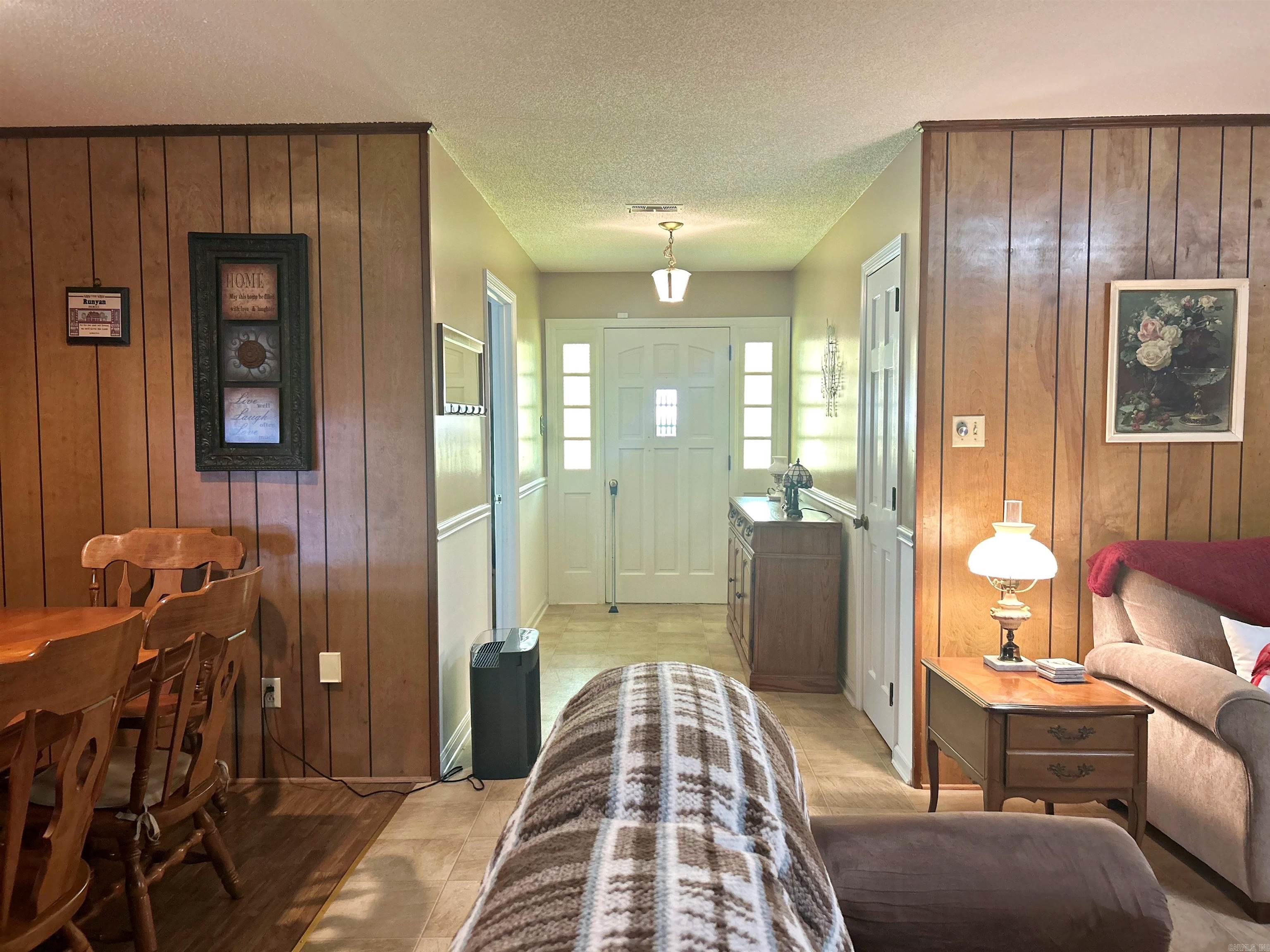 2709 Lynwood Drive