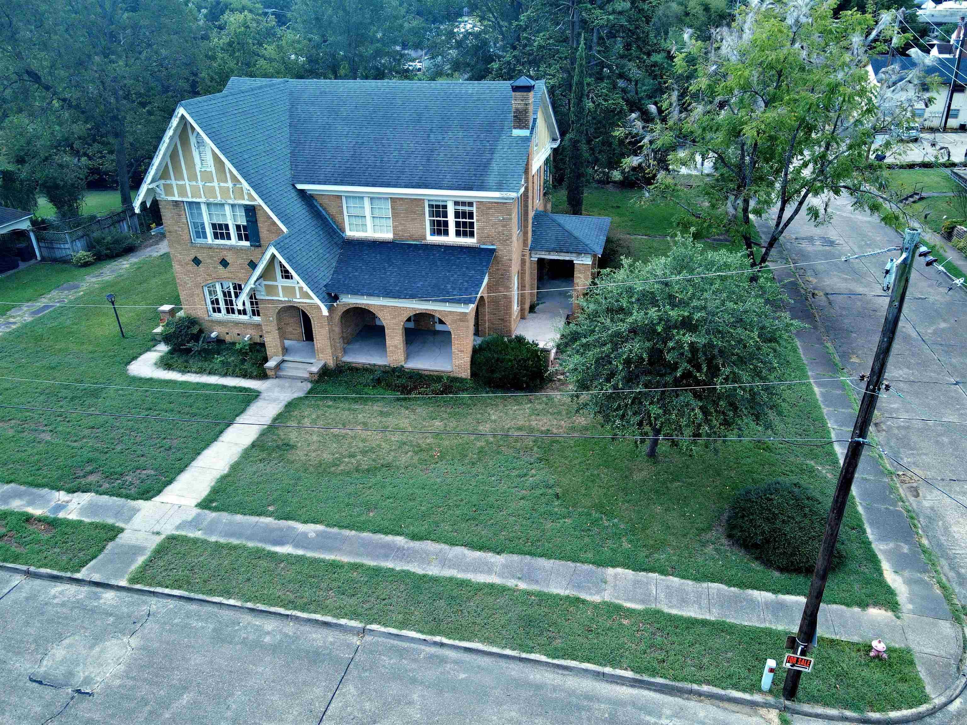 309 Hardin Street
