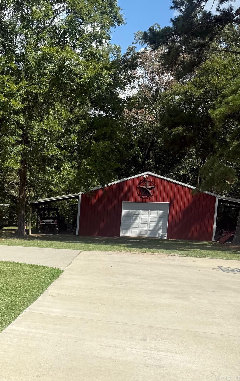 2152 Thomas Loop