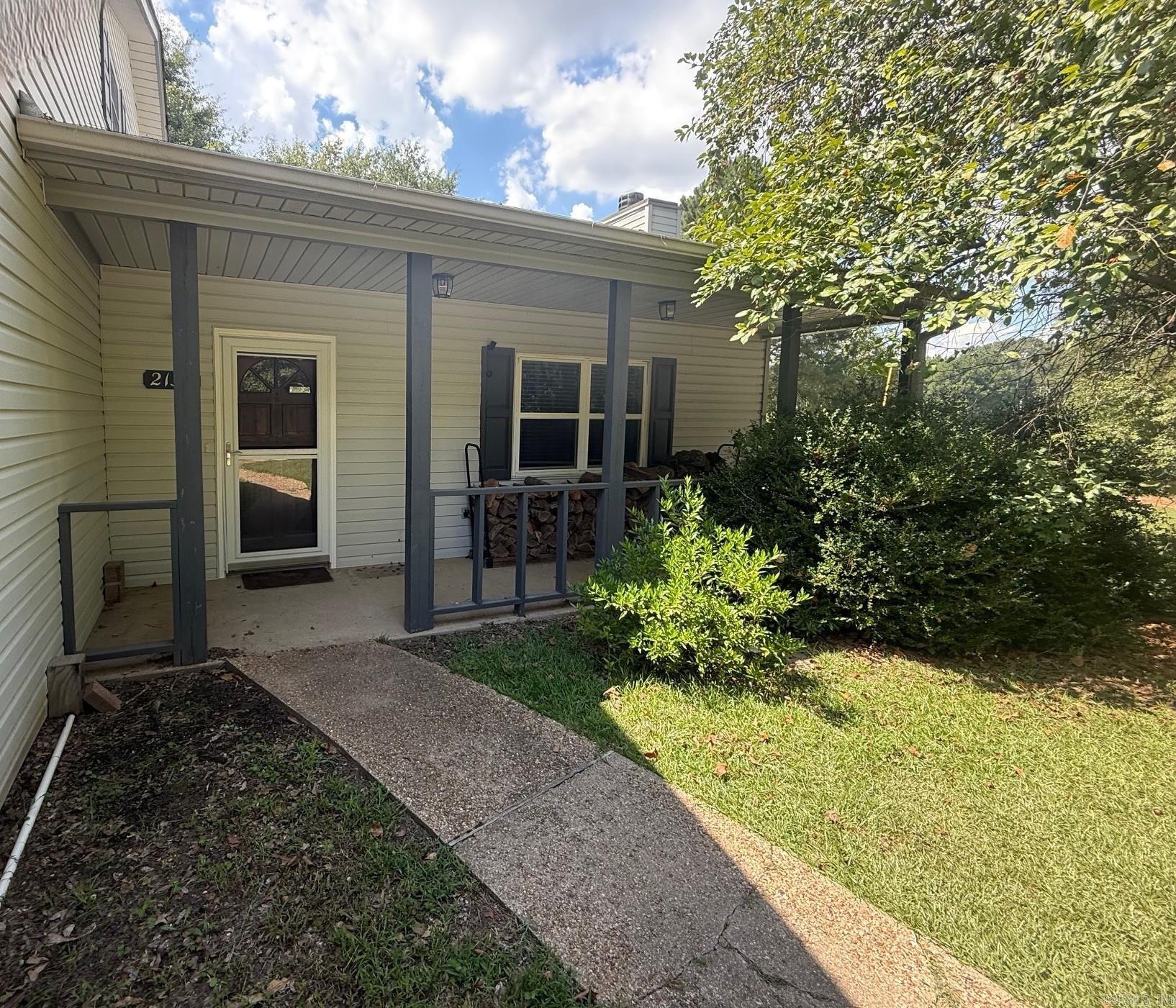 2152 Thomas Loop