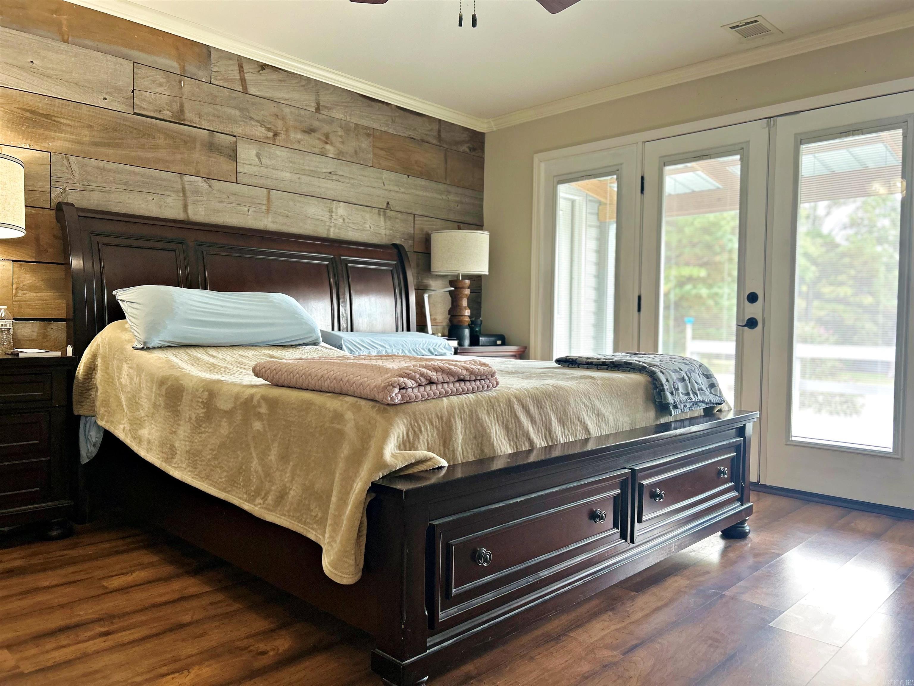 2152 Thomas Loop