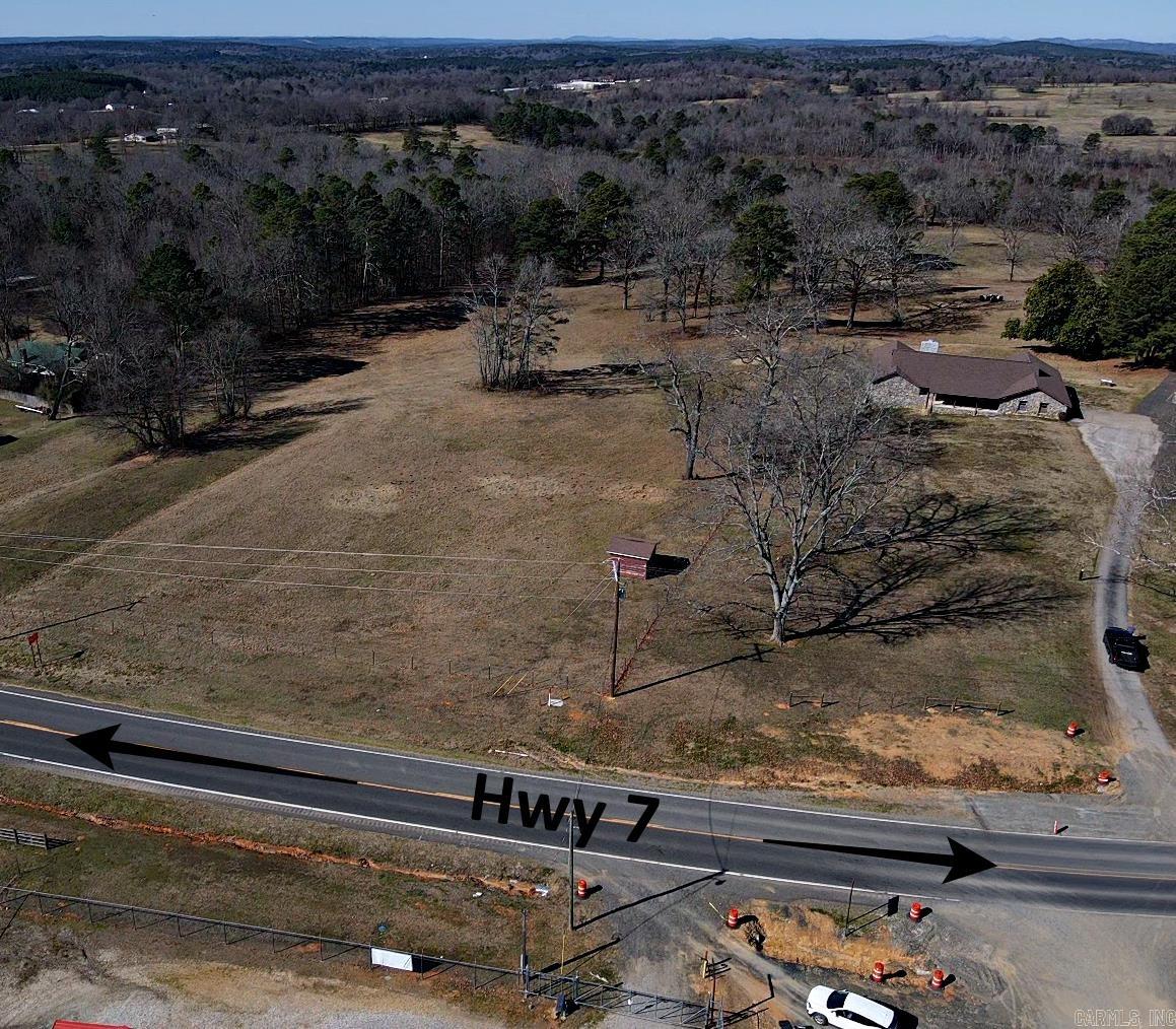 7369 7 Highway