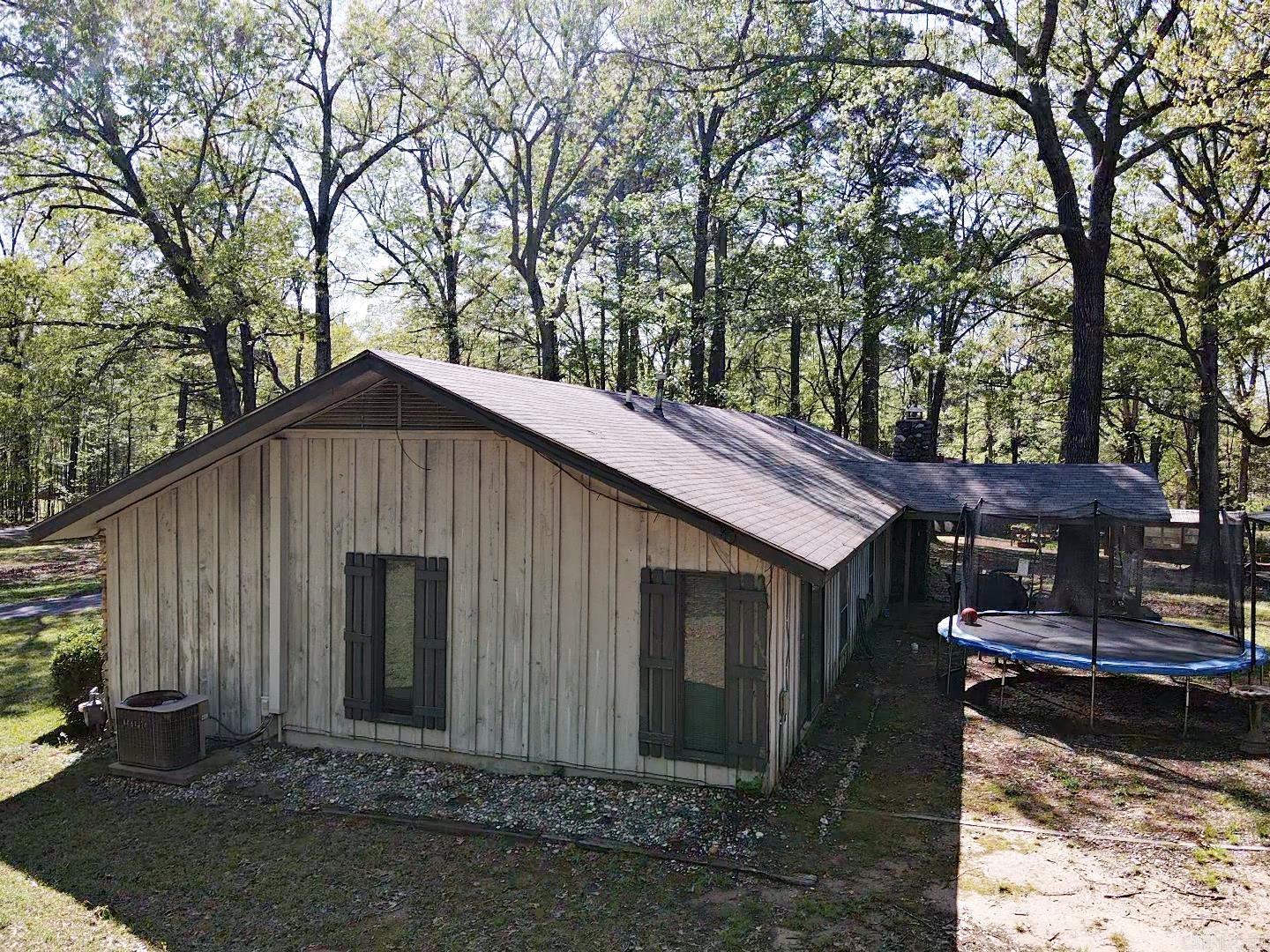 100 Canterbury Lane