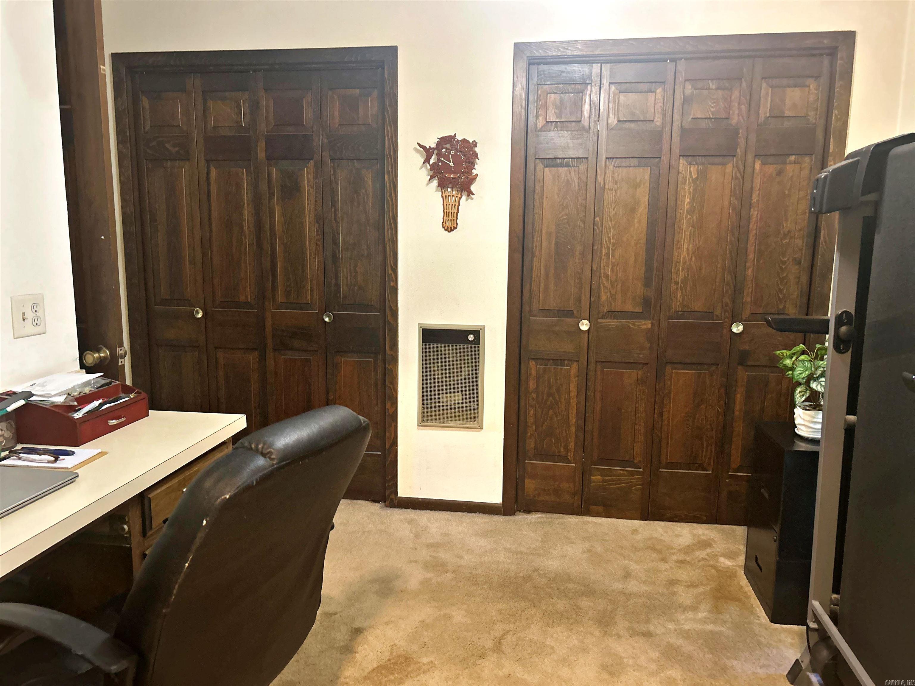 100 Canterbury Lane