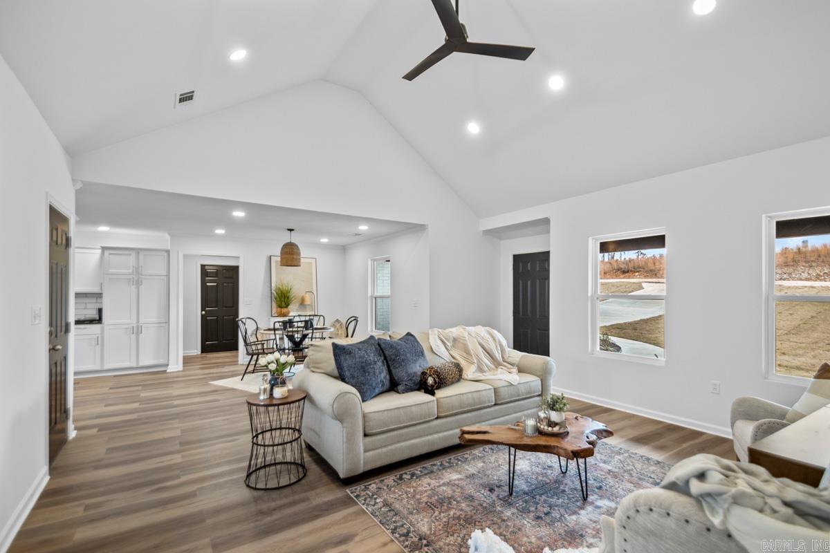 347 Rigsby Loop