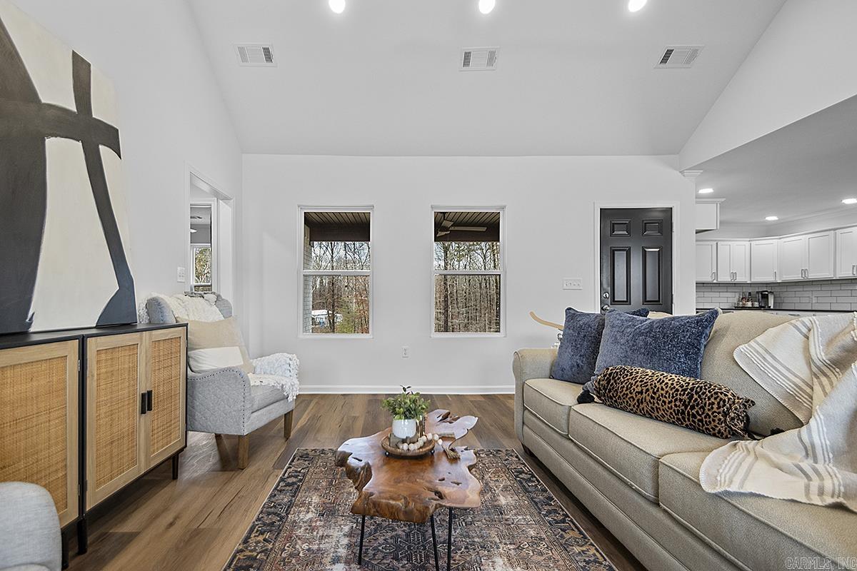 347 Rigsby Loop