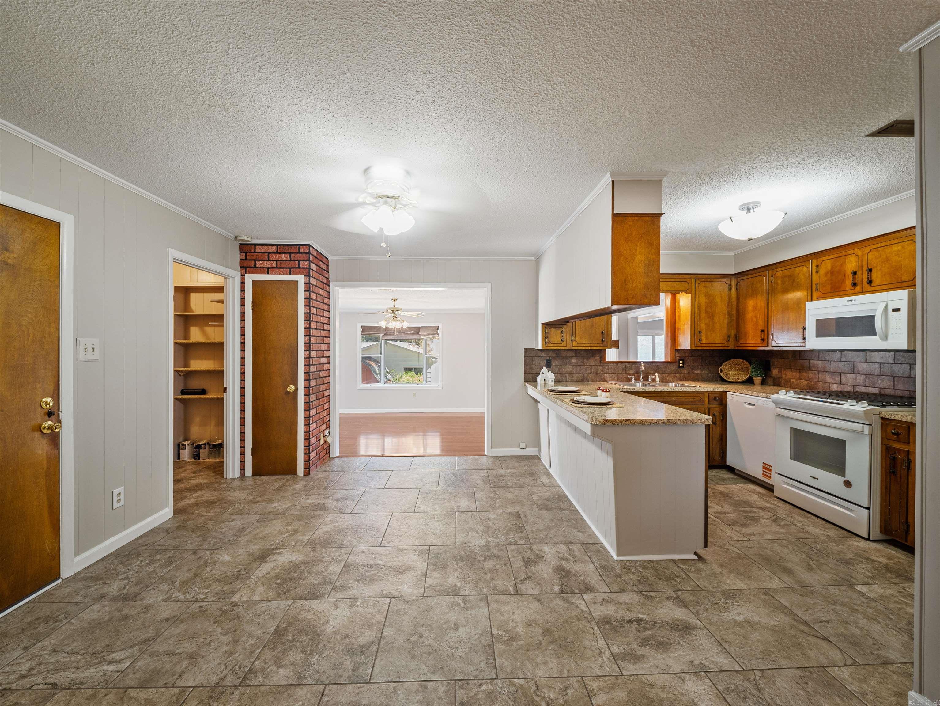 517 BOWERS Drive
