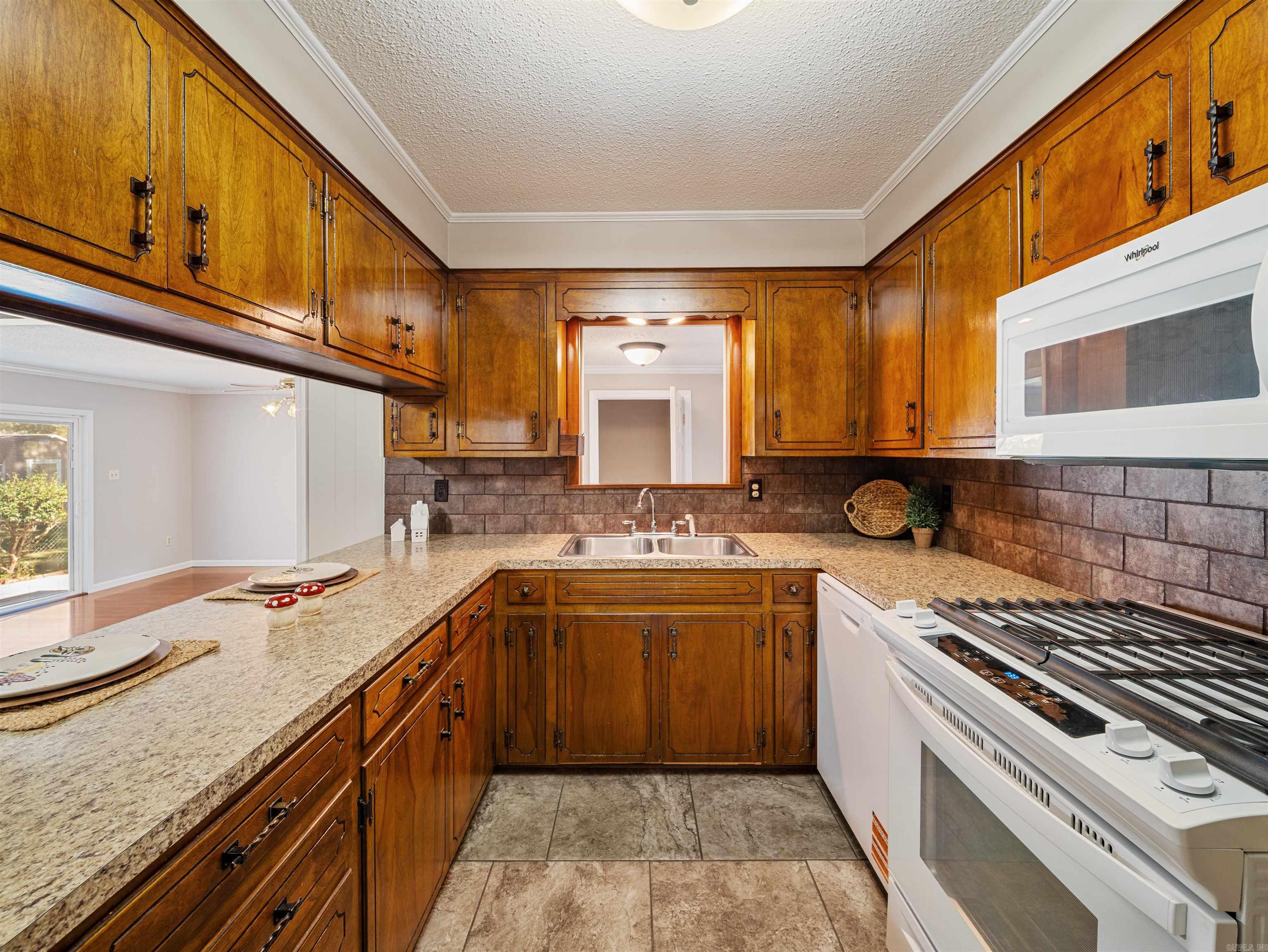 517 BOWERS Drive