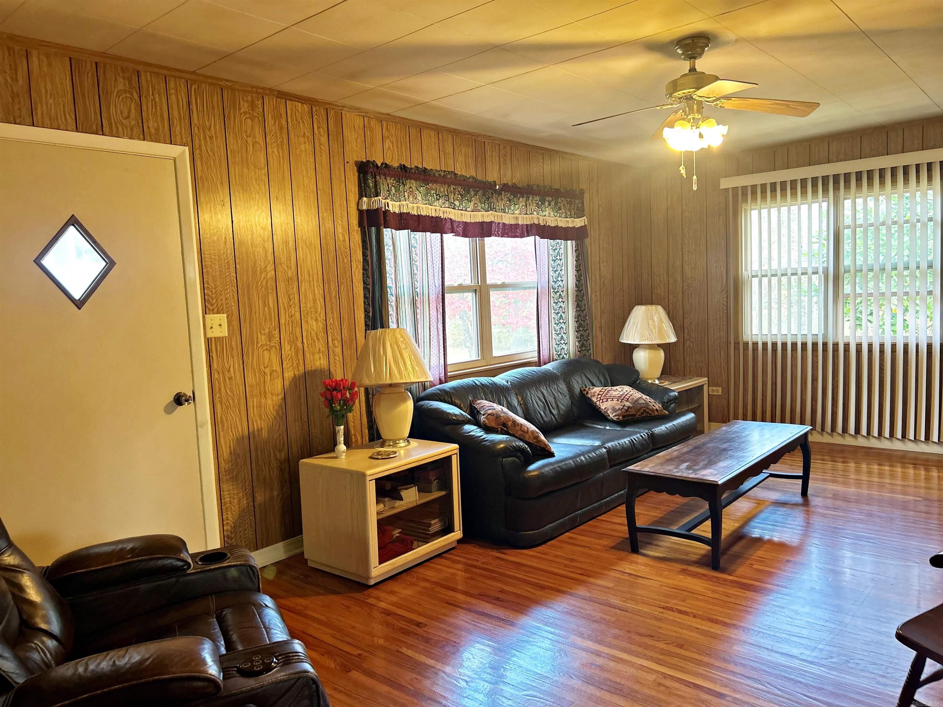 5261 Hickory Grove Road