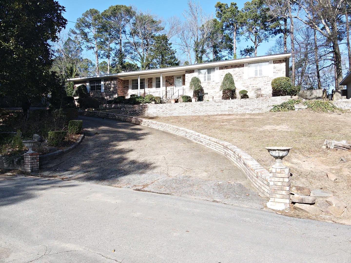 2084 Elaine Circle