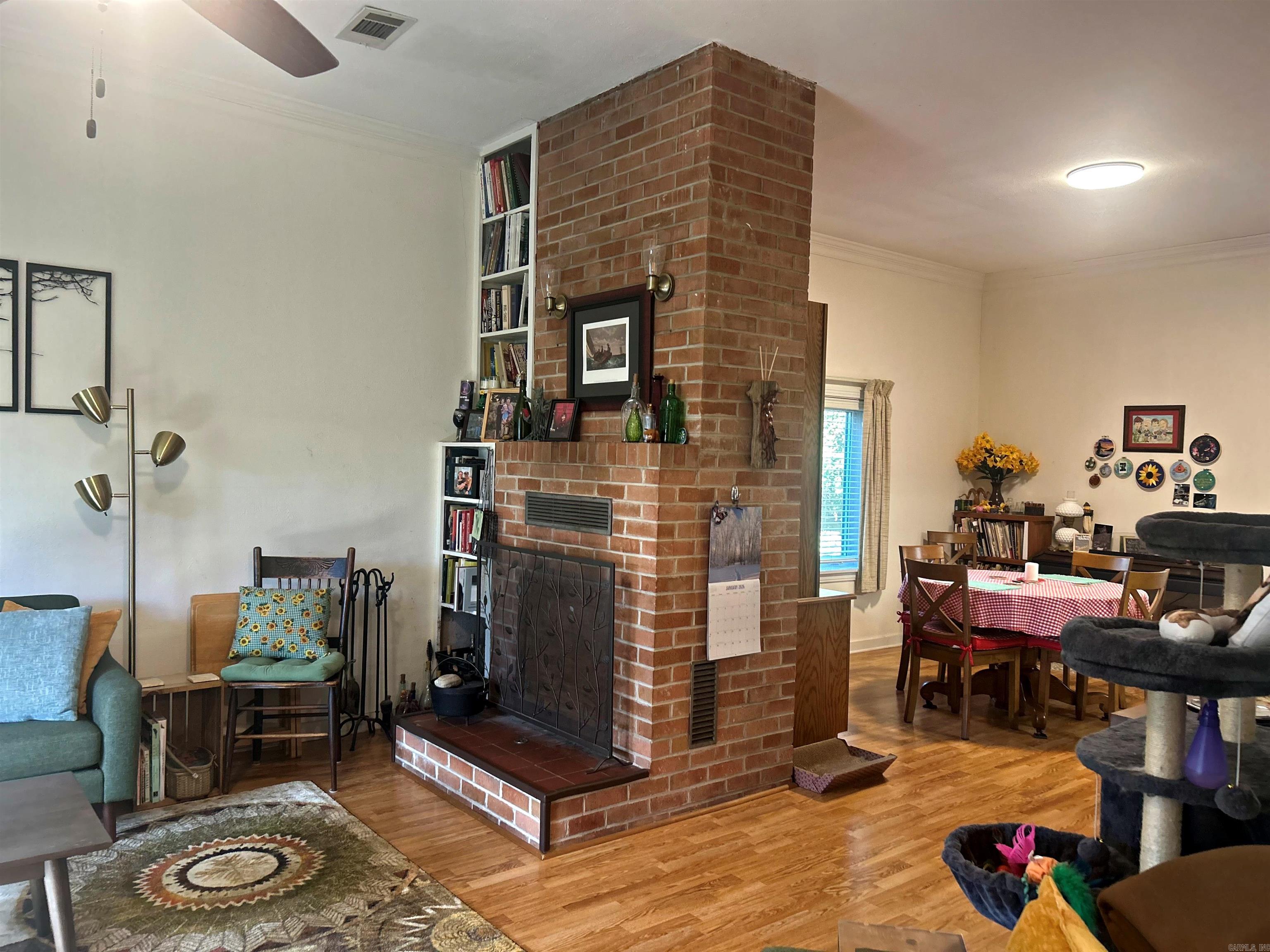 1016 Phelps Circle