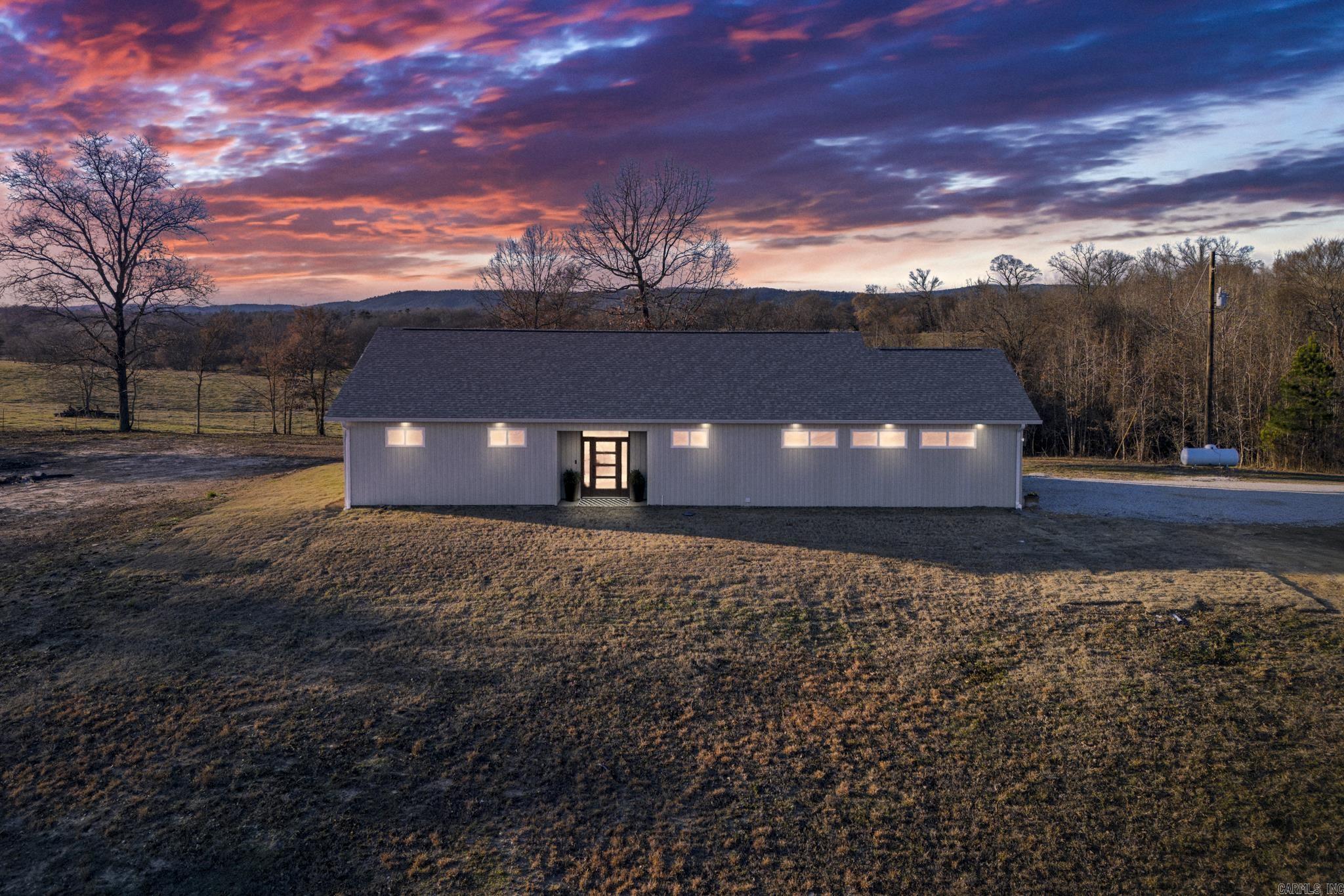 279 Eagles Ln Lane