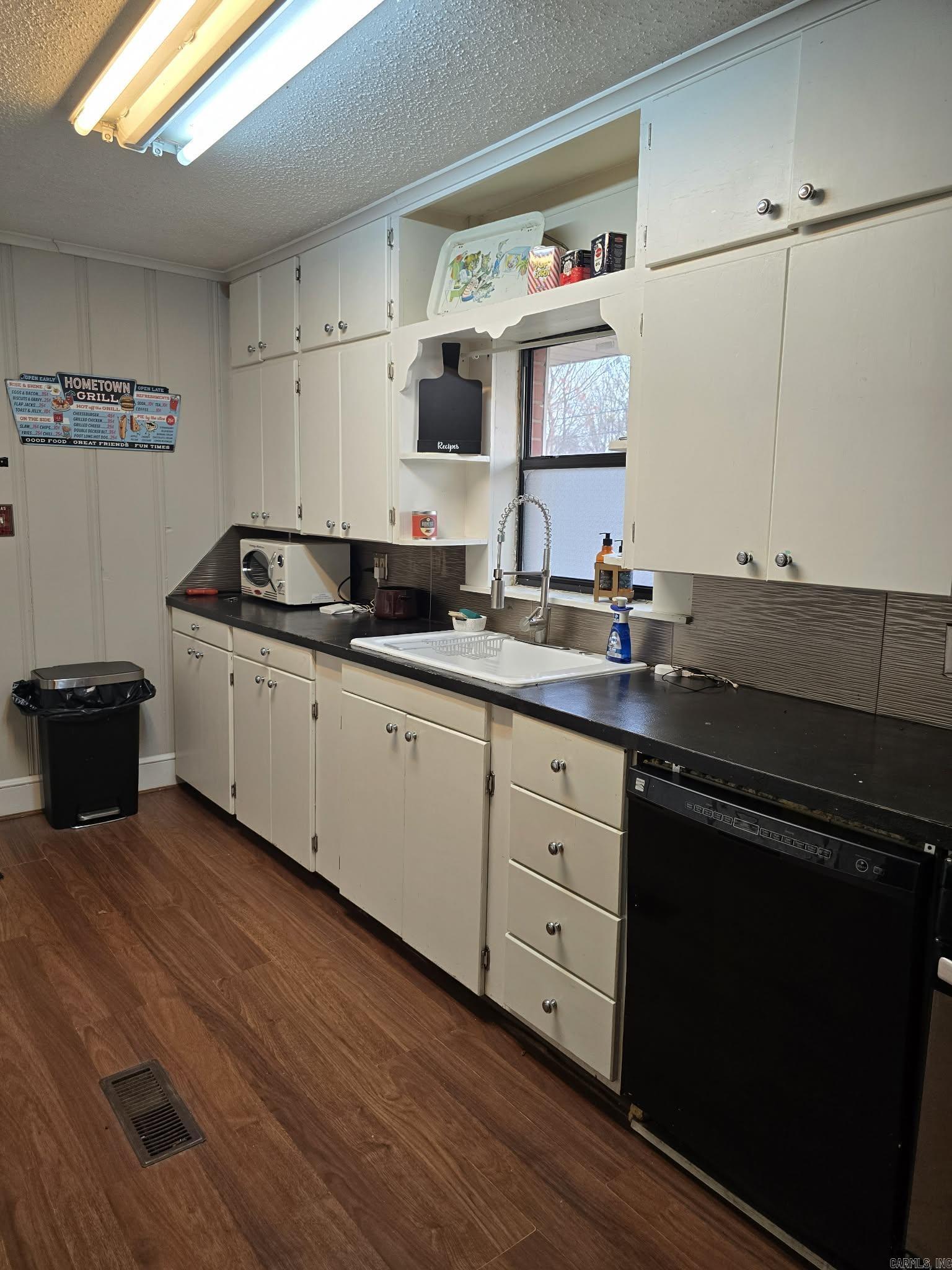 526 S 9th Street