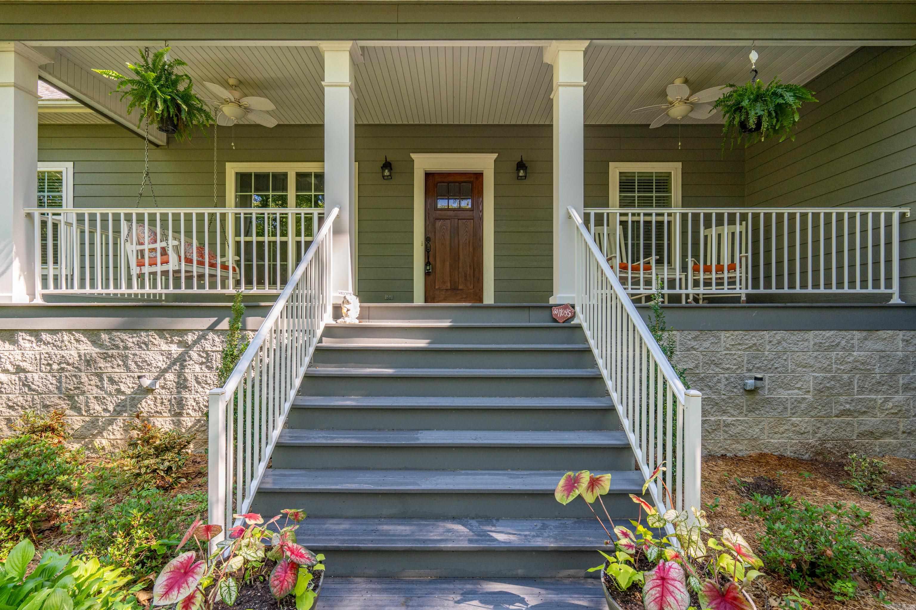 220 Autumn Oaks Drive
