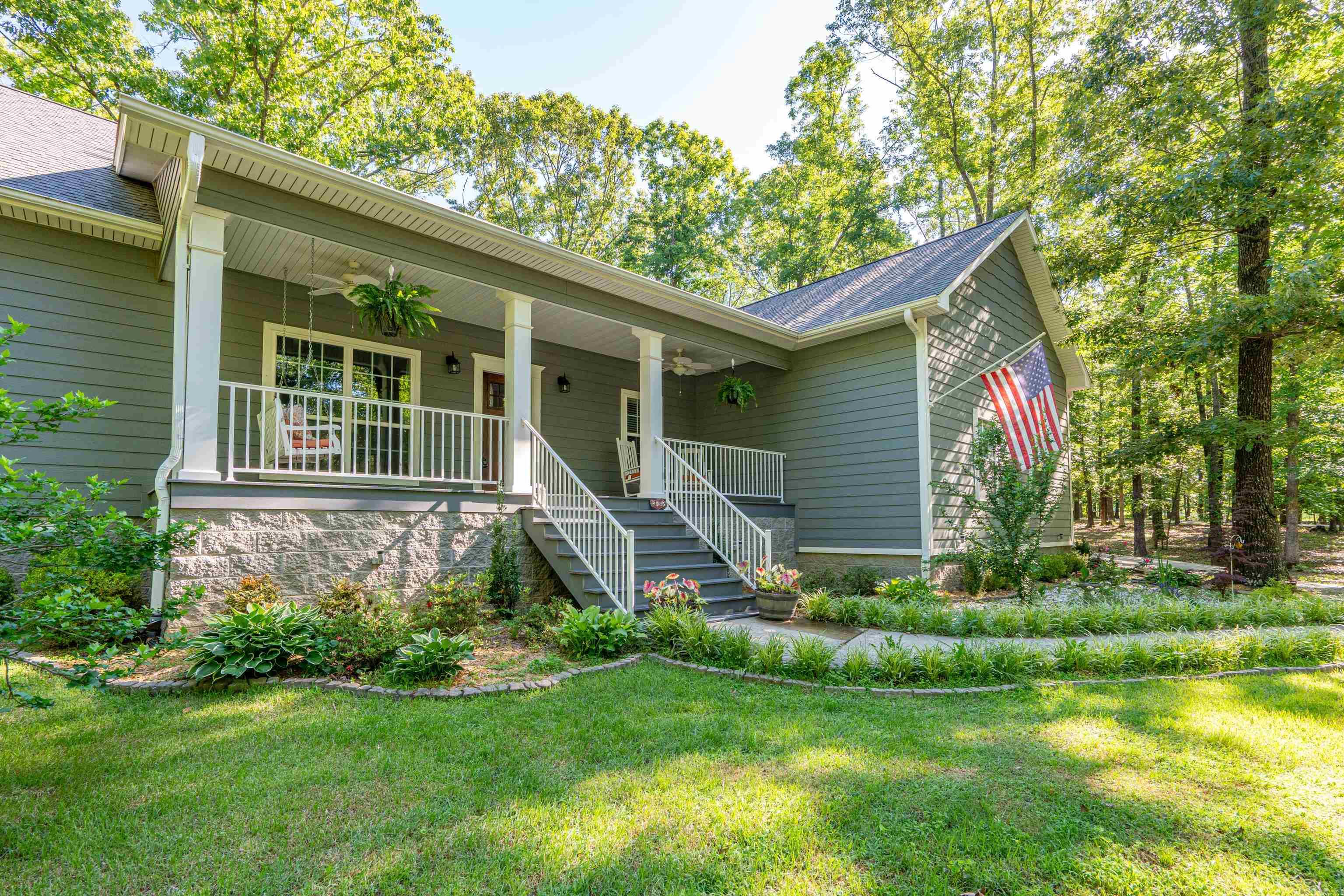 220 Autumn Oaks Drive