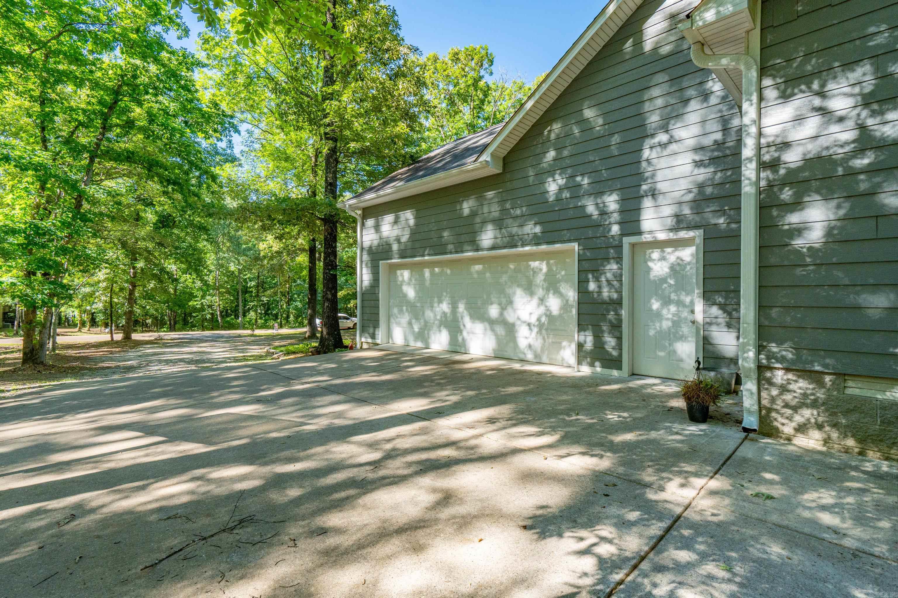 220 Autumn Oaks Drive