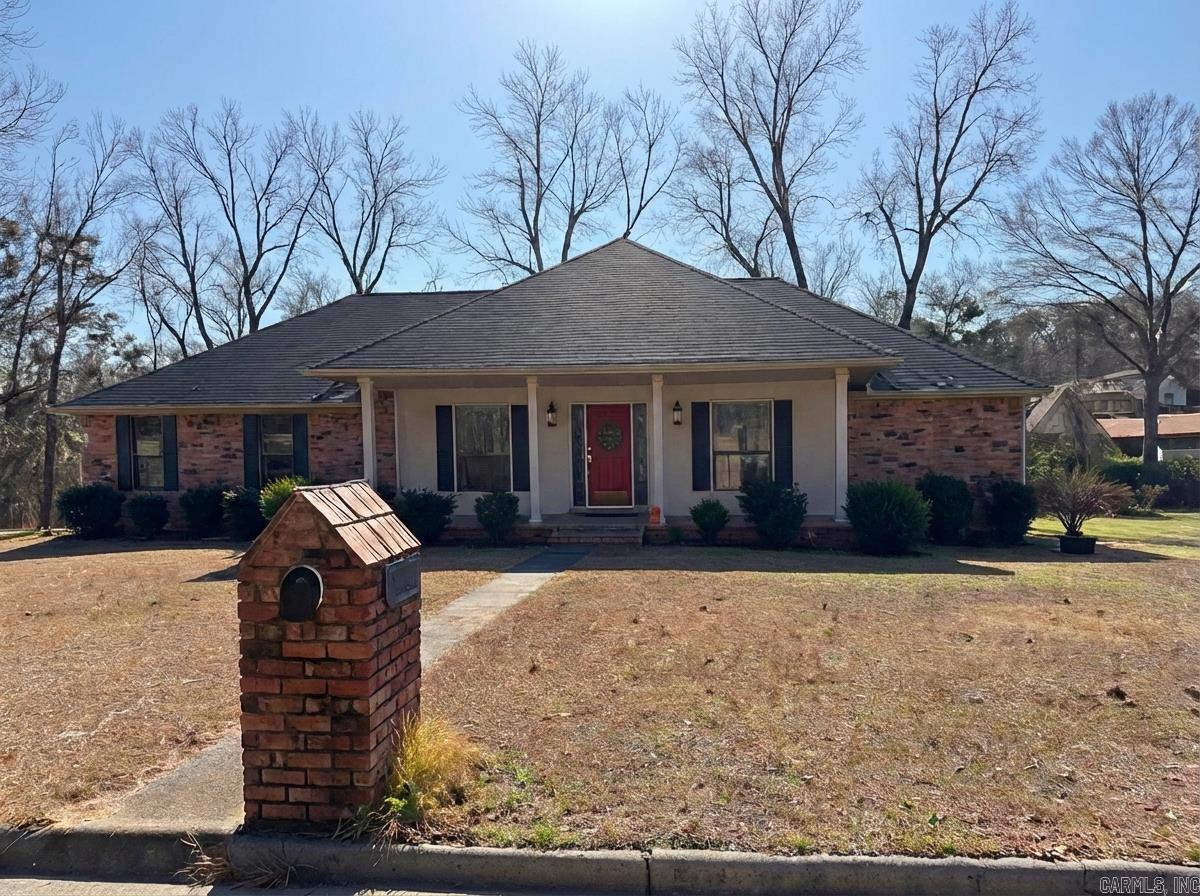 1004 Evergreen Drive