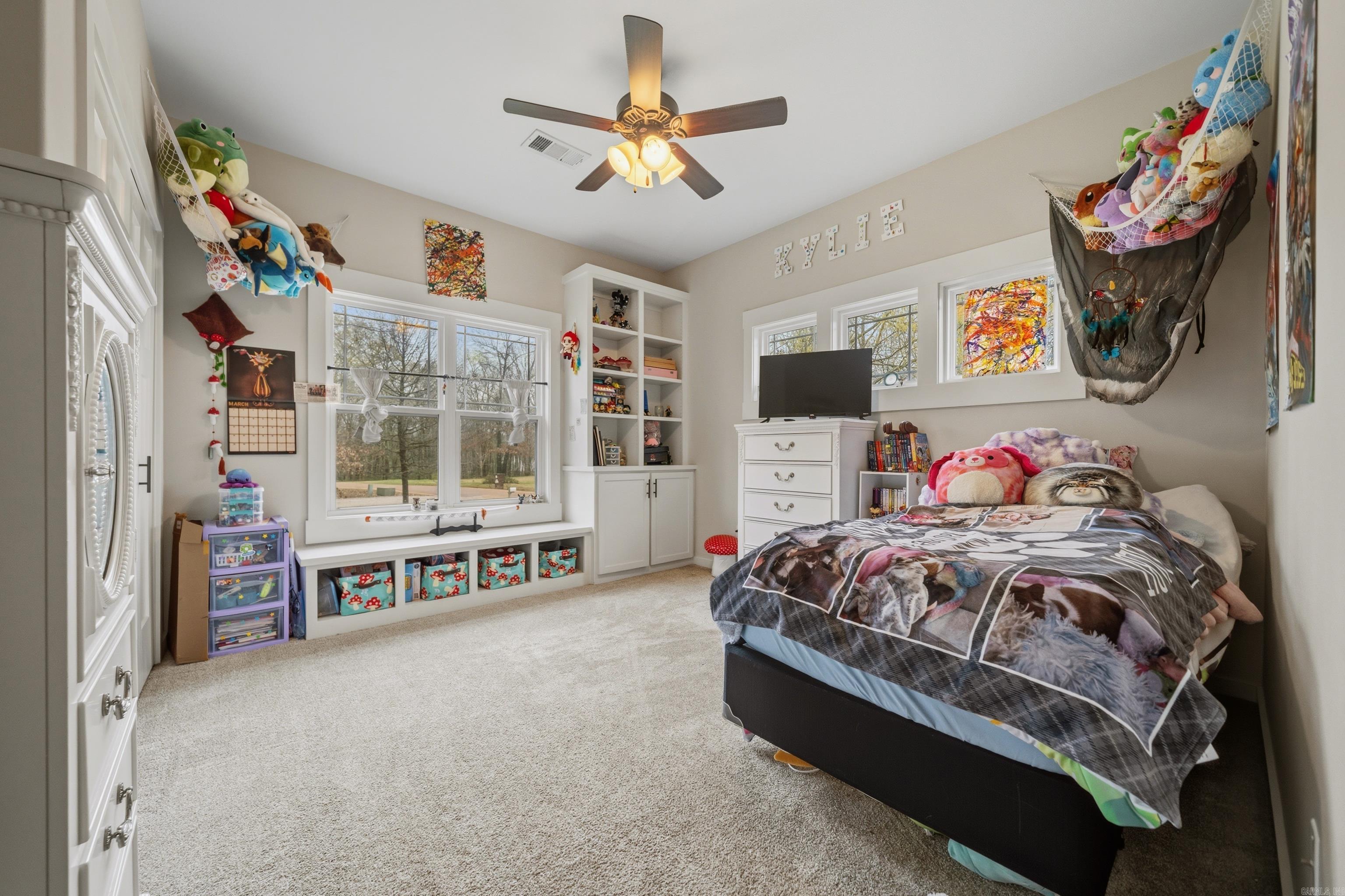 200 Autumn Oaks Dr