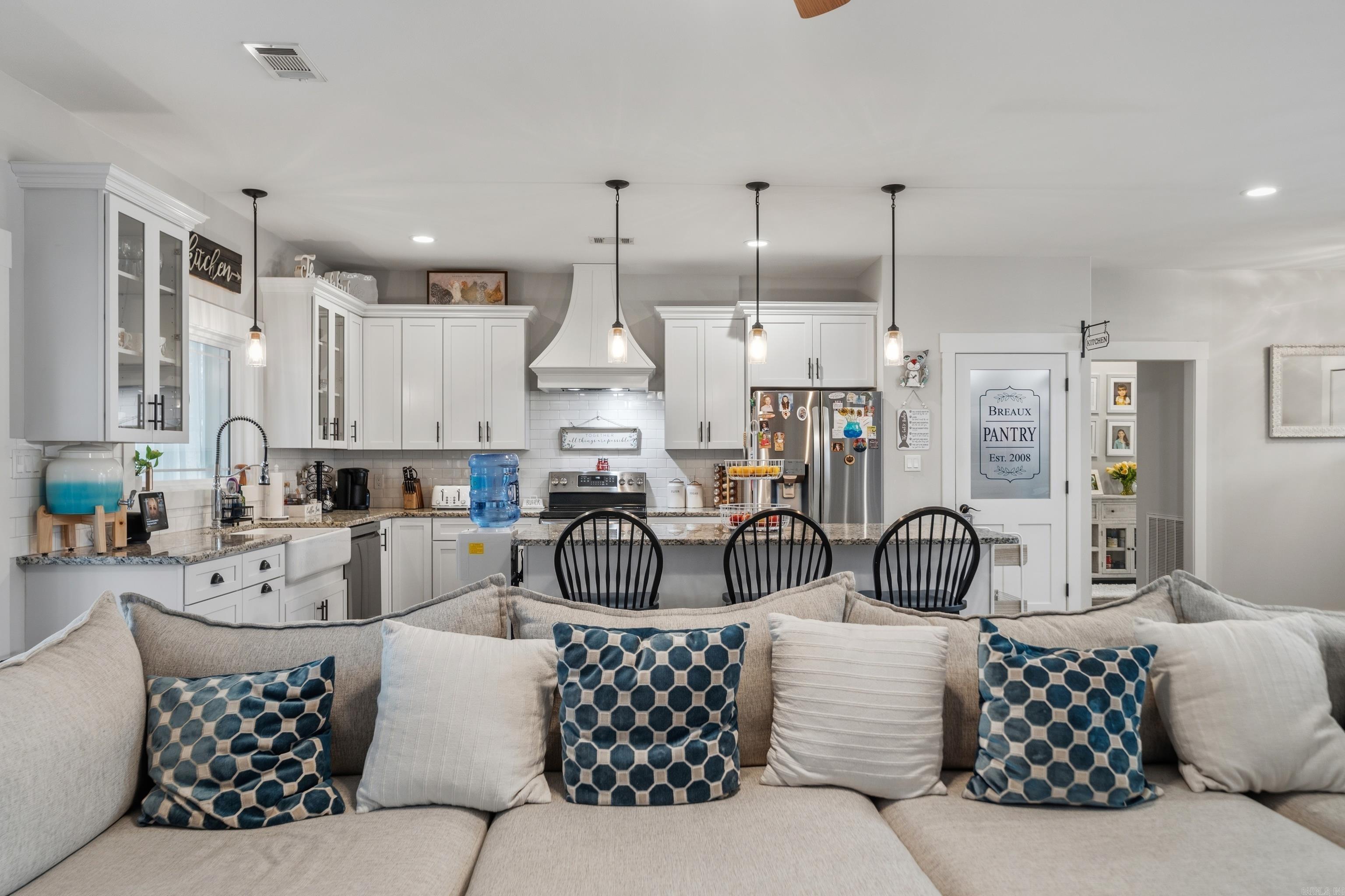200 Autumn Oaks Dr