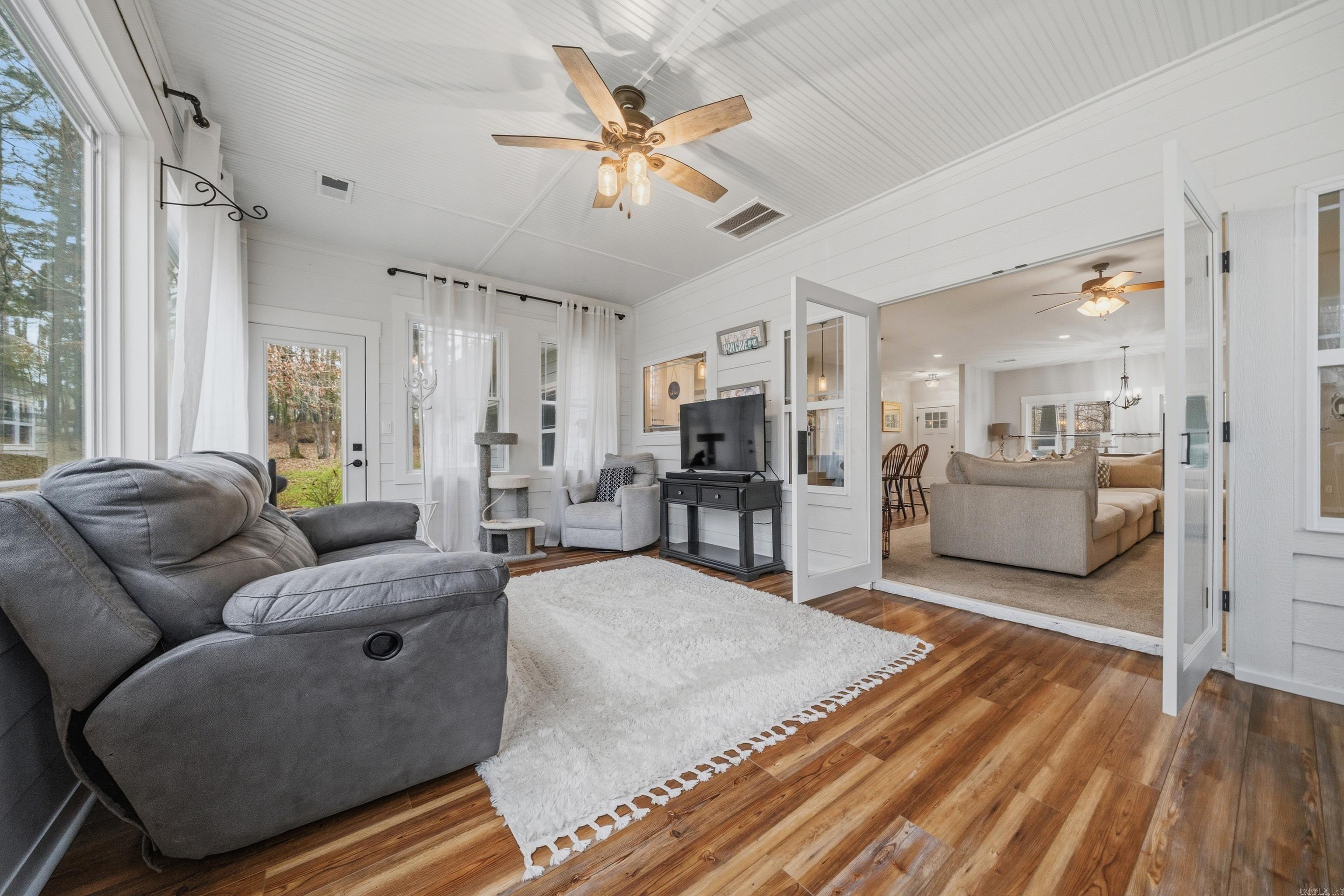 200 Autumn Oaks Dr