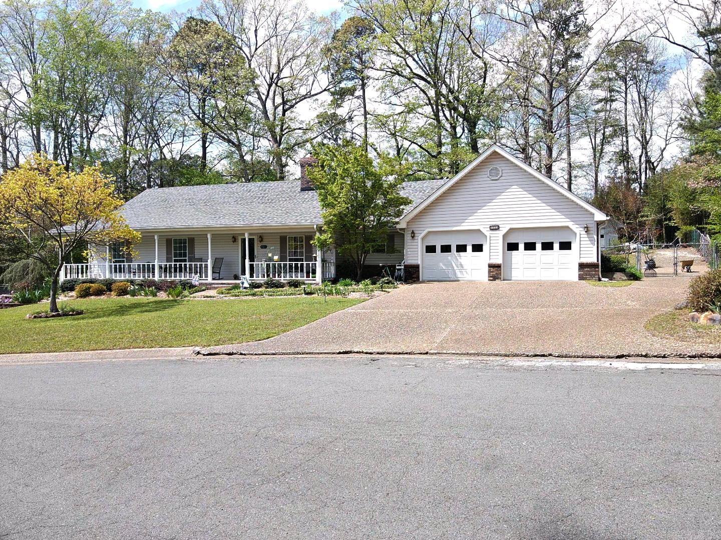 405 North Park Drive