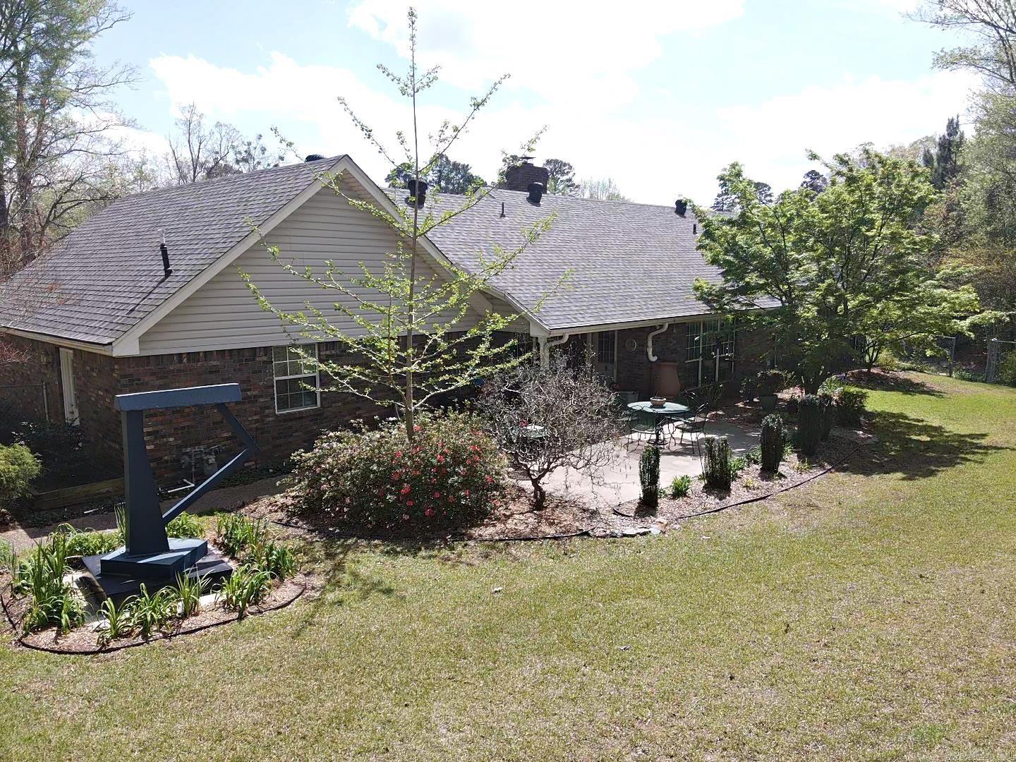 405 North Park Drive