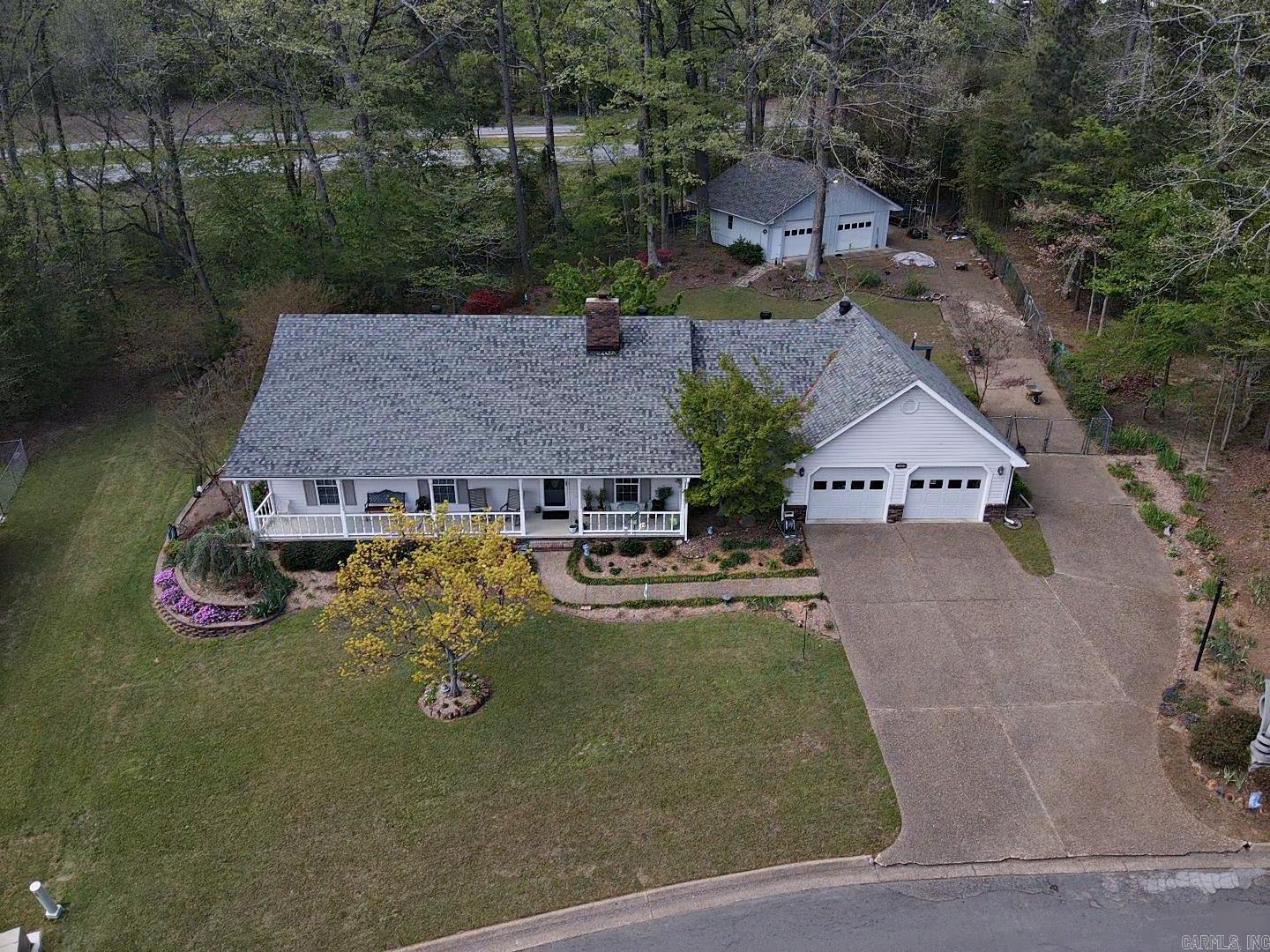405 North Park Drive