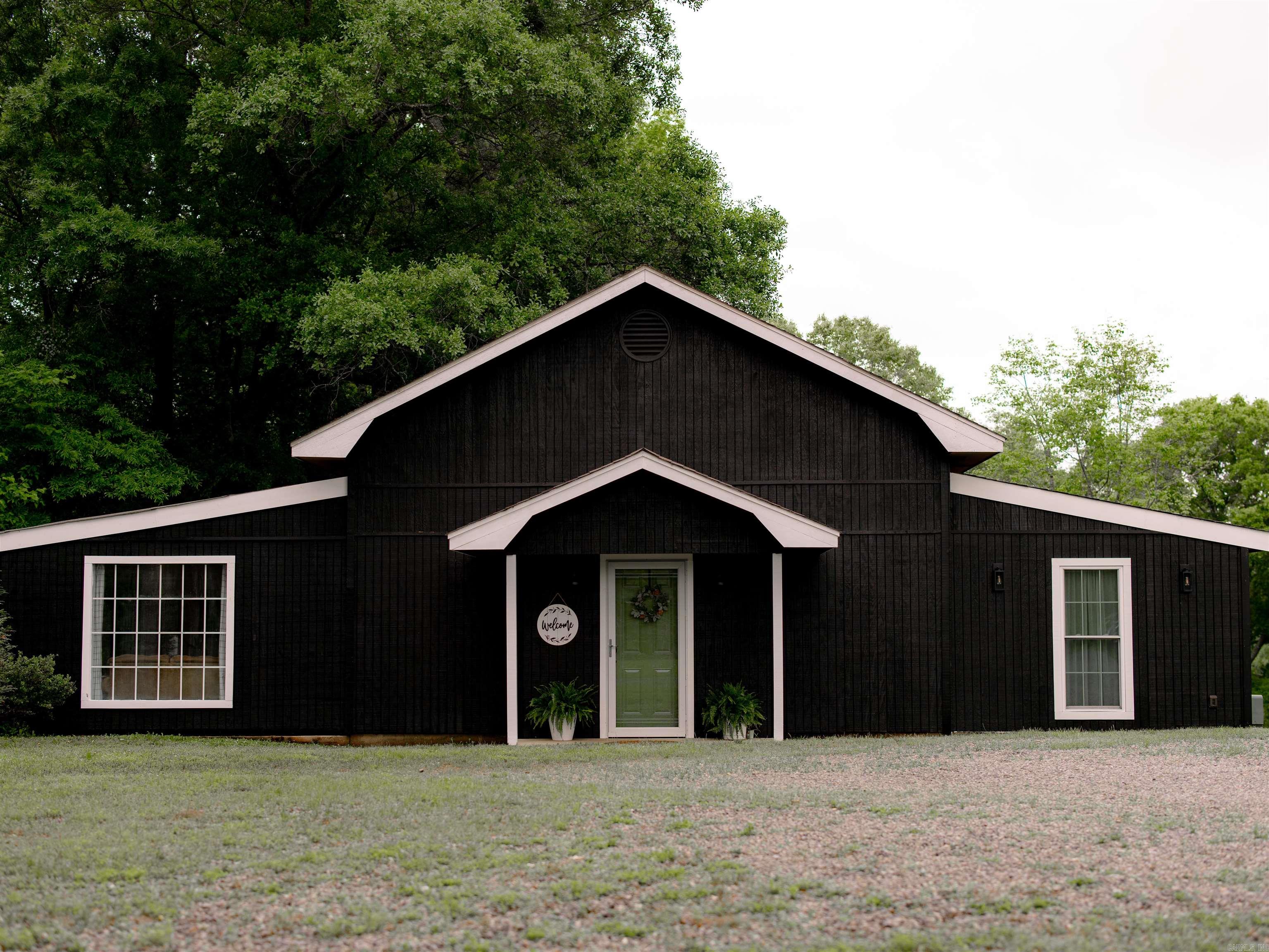 228 Corinth Road