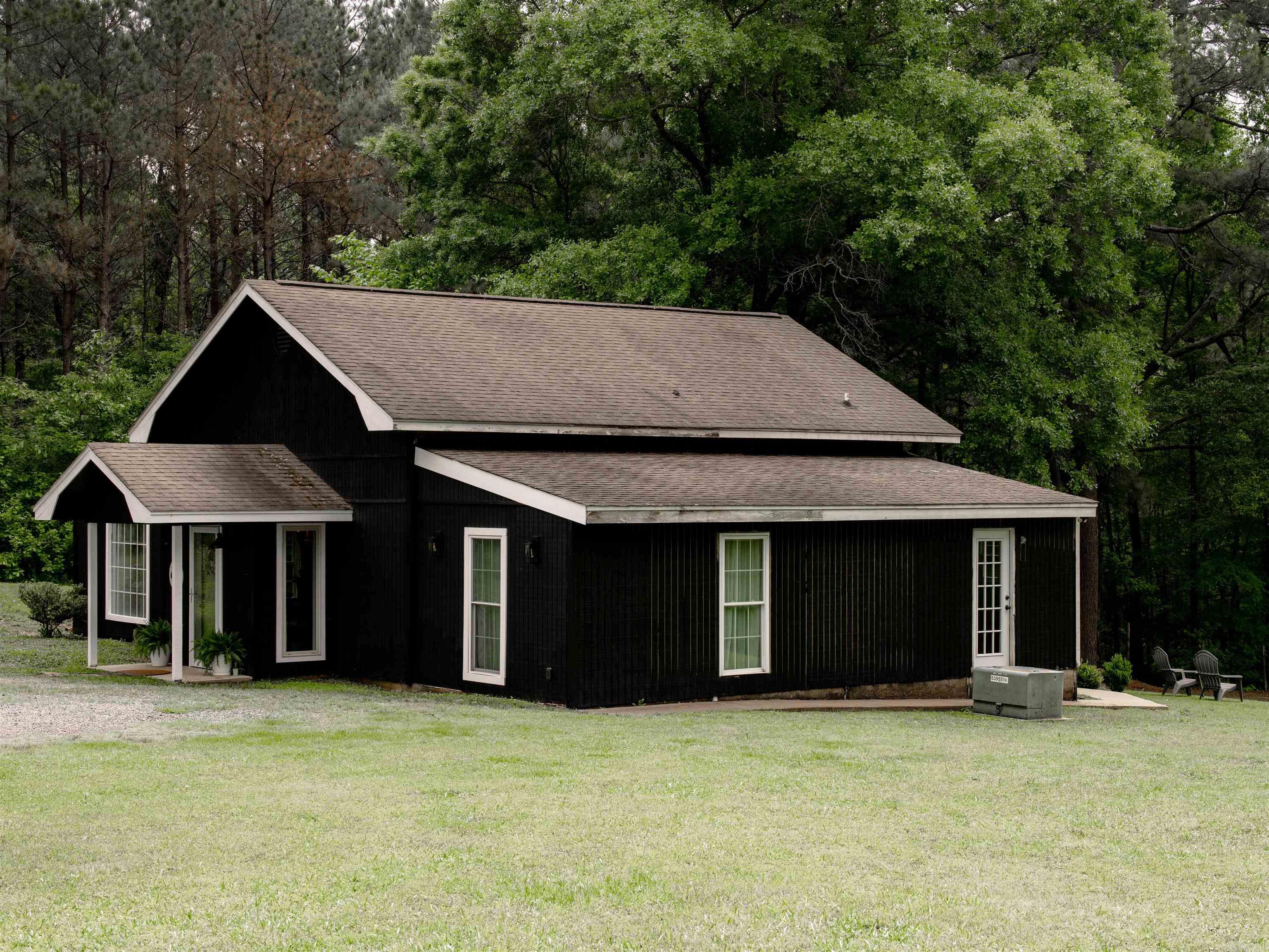 228 Corinth Road
