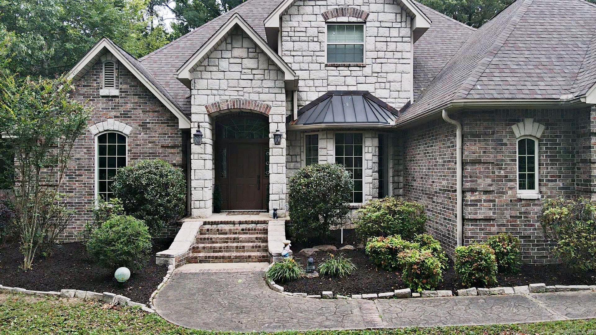 111 Apple Blossom Drive