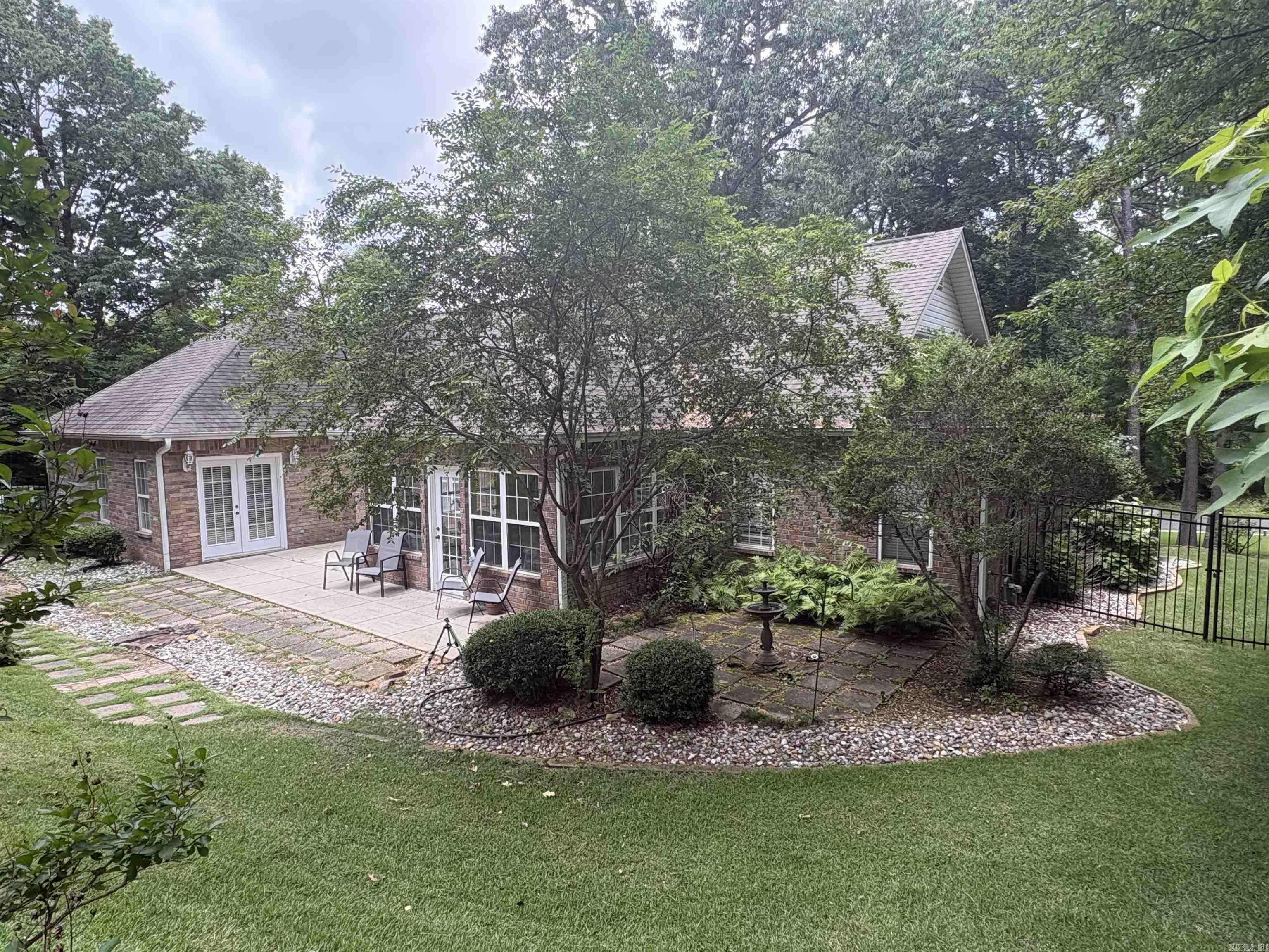 95 Pinnacle Drive