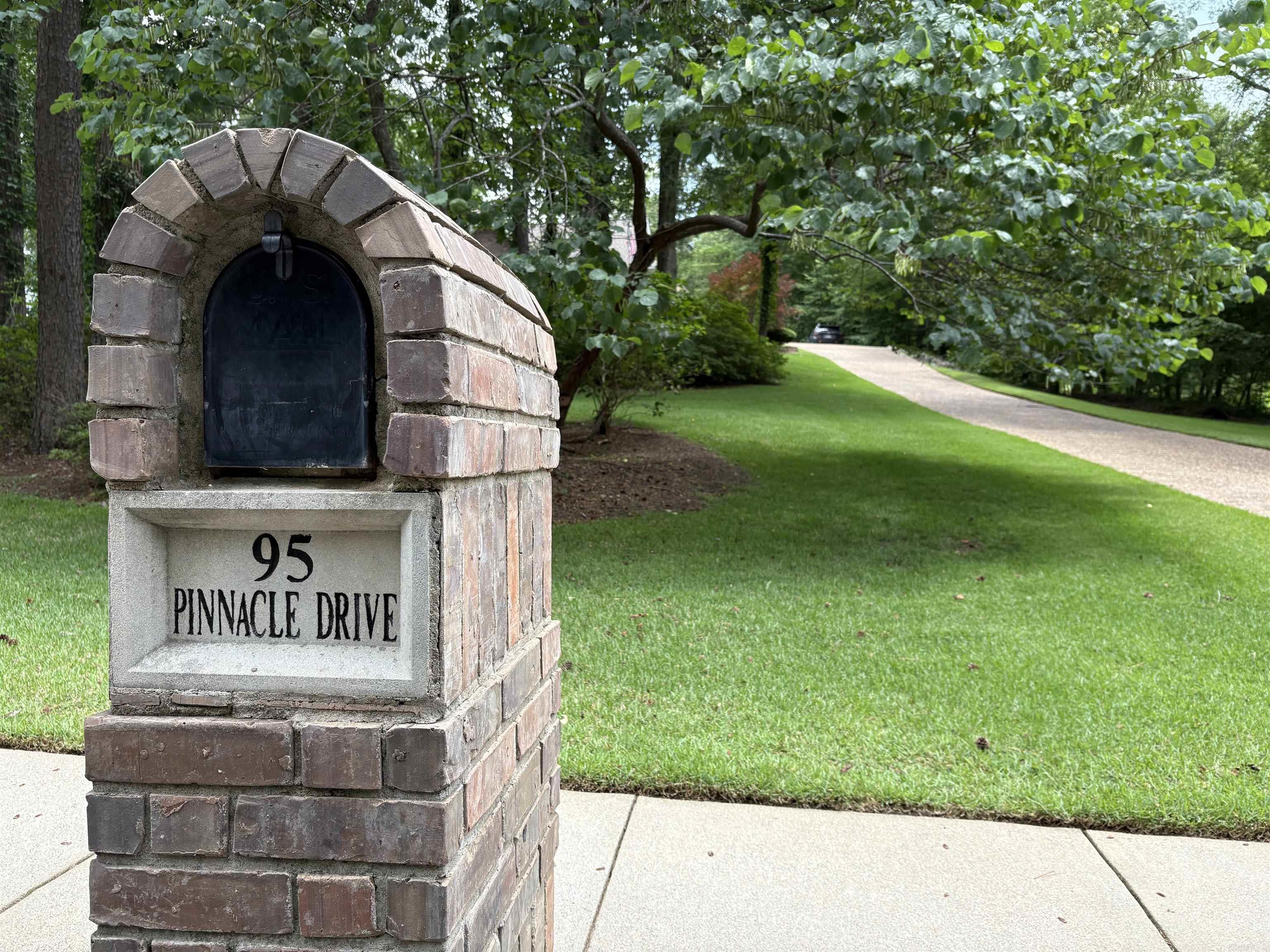 95 Pinnacle Drive