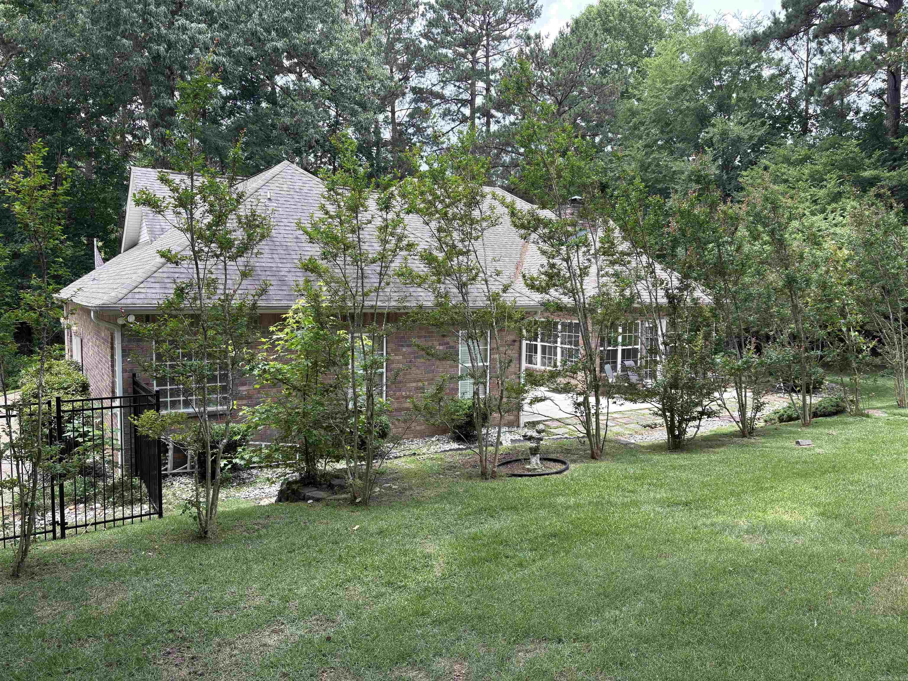95 Pinnacle Drive