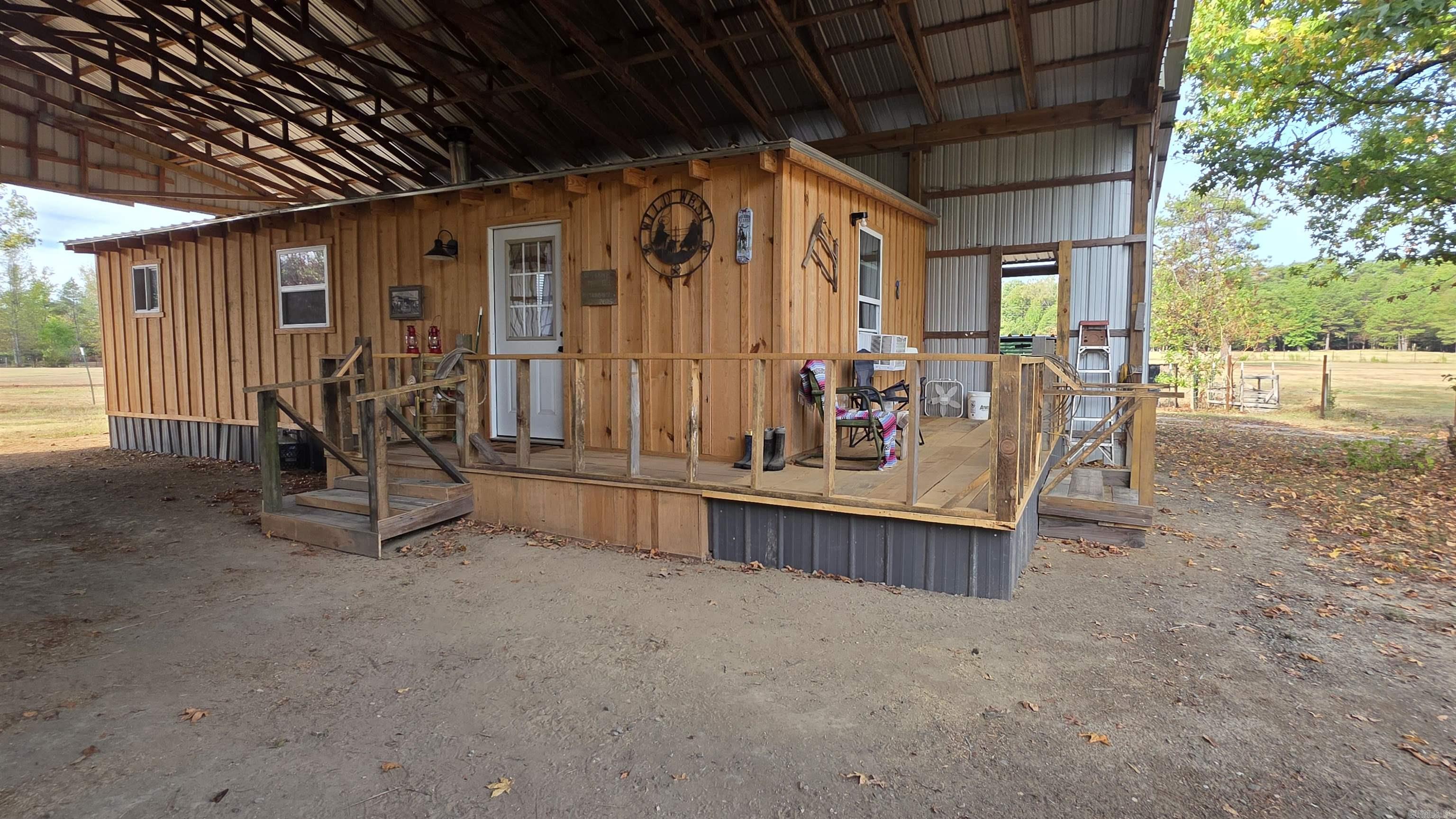 5665 N Hwy 53