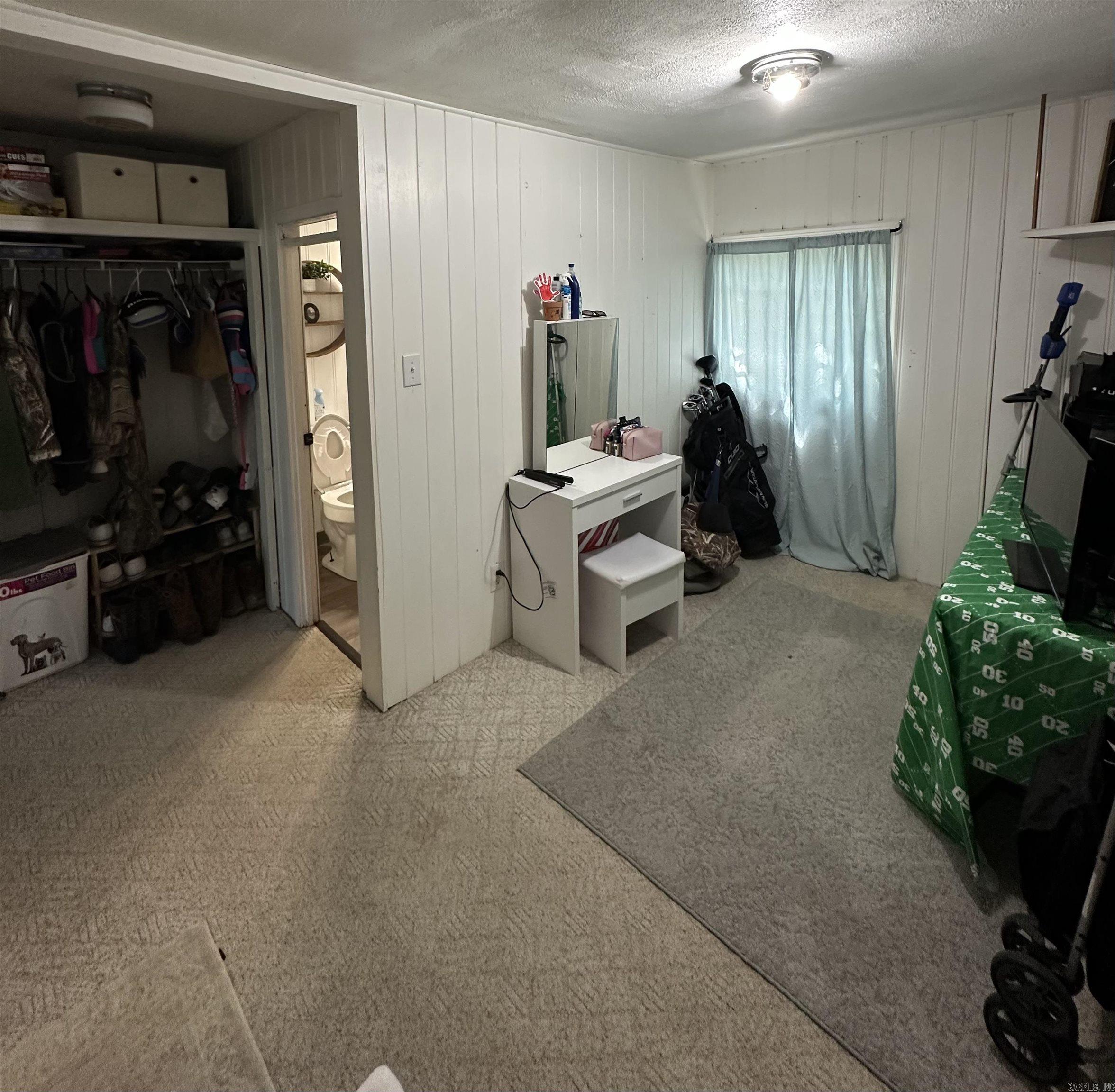 220 Grand Point Drive