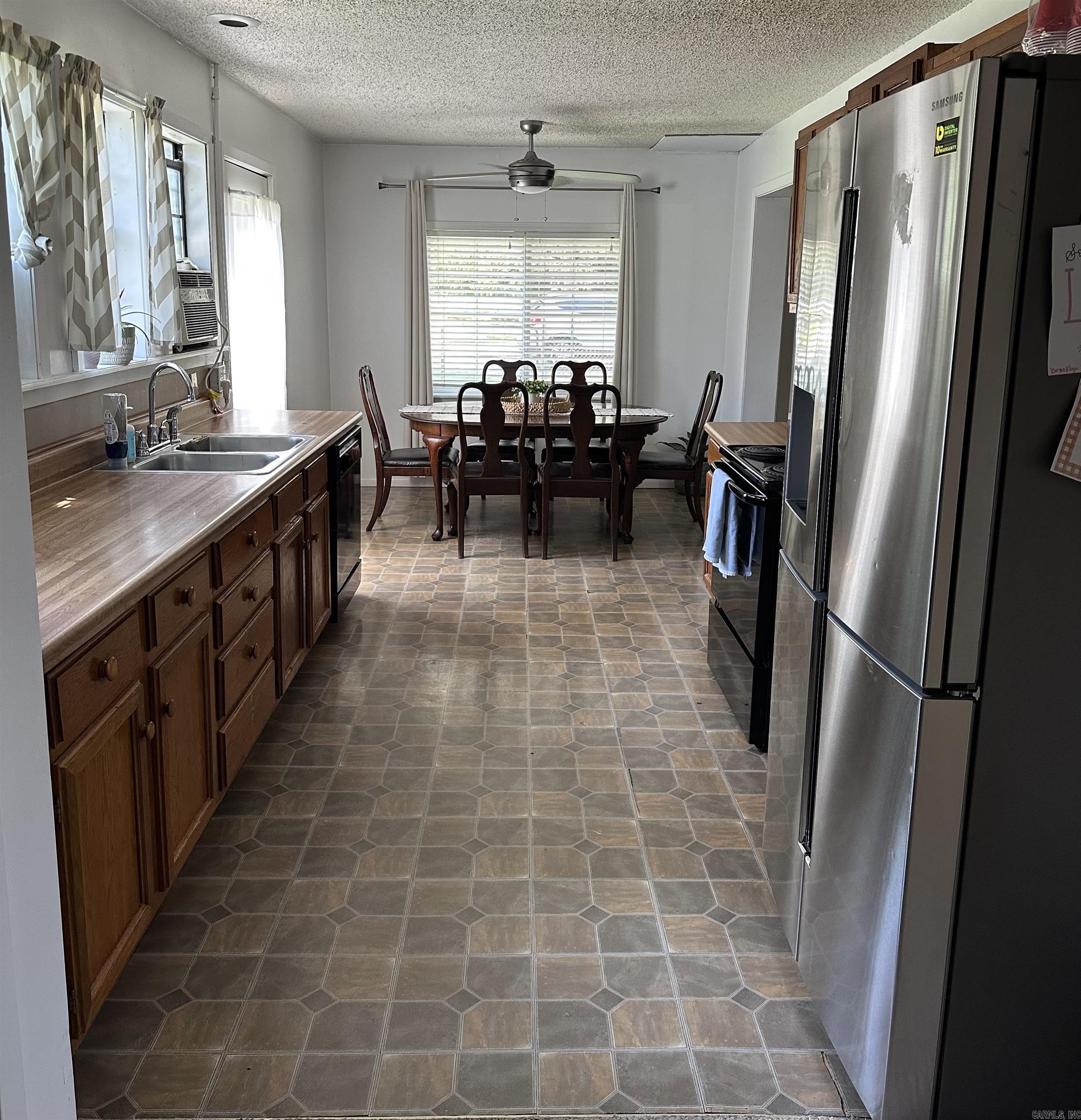 220 Grand Point Drive